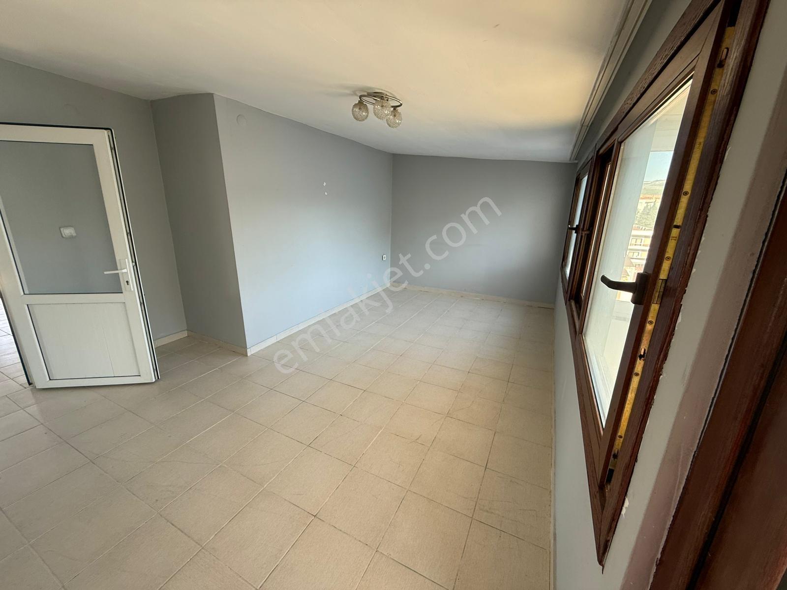 Urla Zeytinalanı 2+1 Deniz Manzaralı Kiralık Ev - Görsel 6