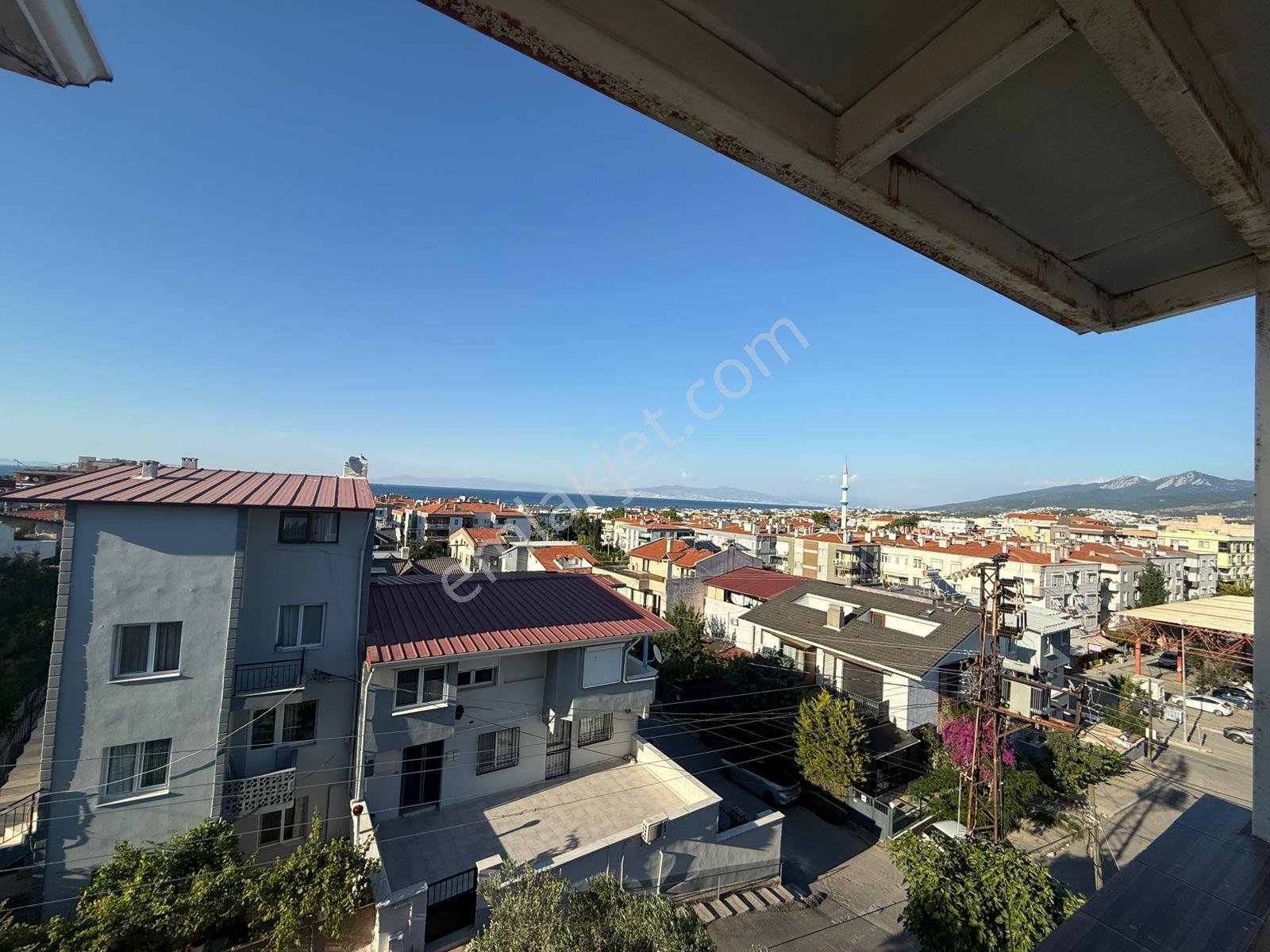 Urla Zeytinalanı 2+1 Deniz Manzaralı Kiralık Ev - Görsel 4