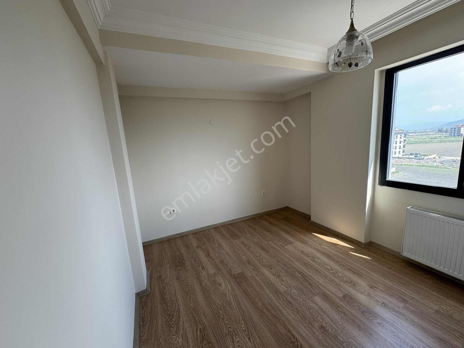Murat Bey De İzban Yakını Site İçerisinde Kiralık 1+1 Daire - Görsel 4