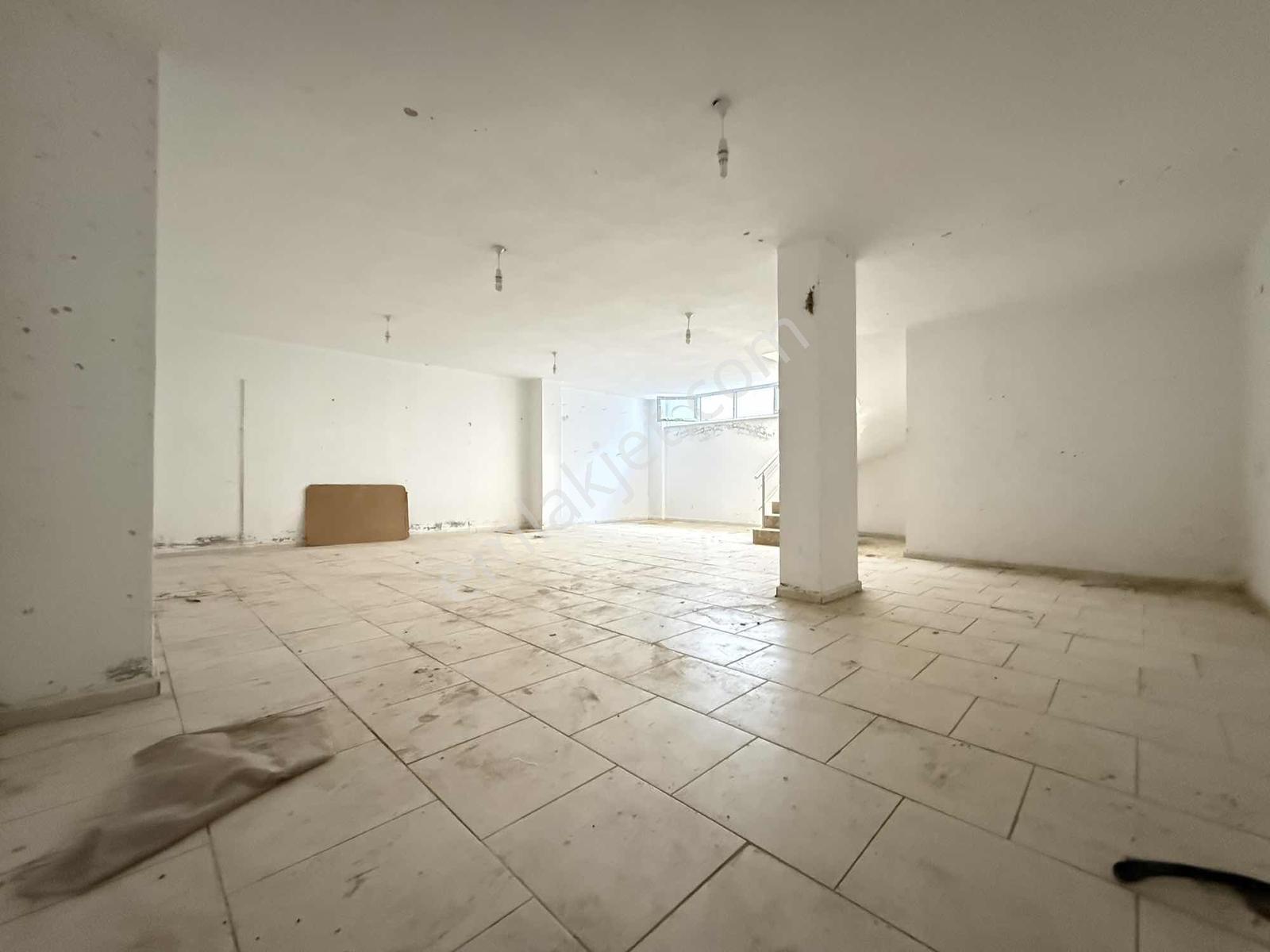 3_katlı_cadde_üstünde_tranvaya_çok_yakın_275m2_!!! - Görsel 6