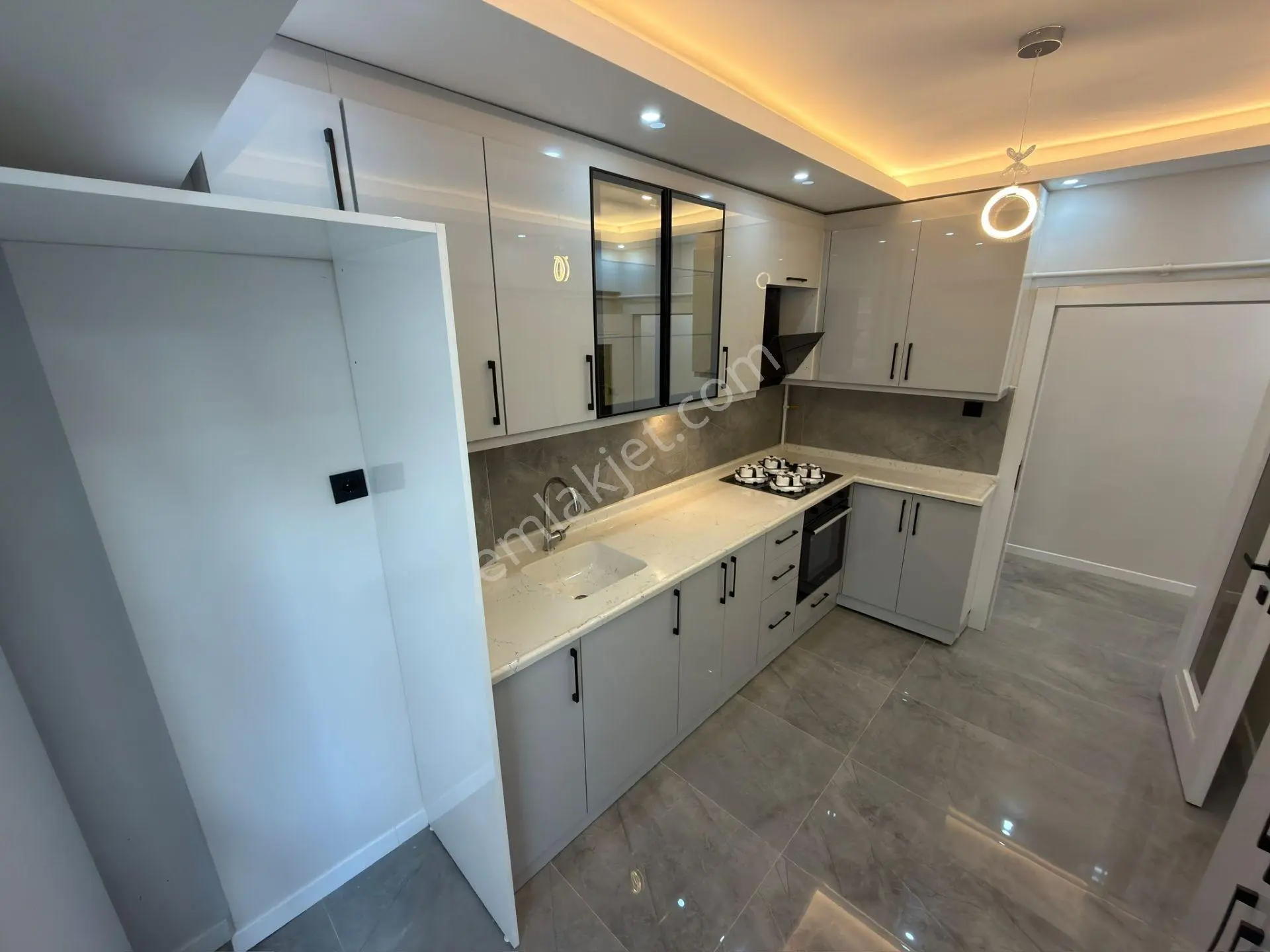 Sincan Selçuklu Mah Kredi Limitsiz Salon Bağımsız Satılık 3+1 - Görsel 4