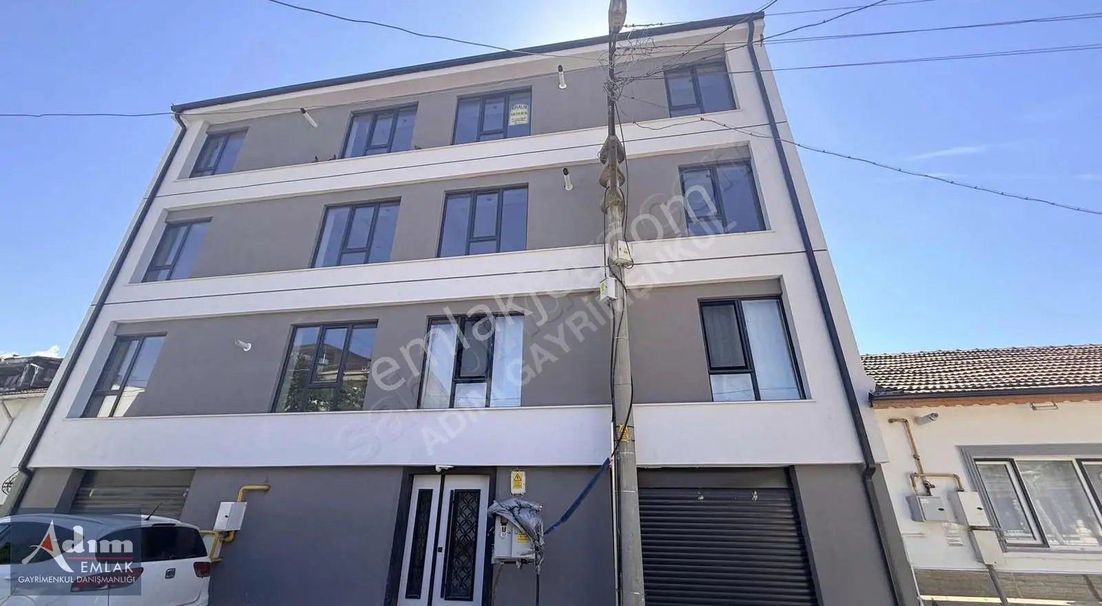 Adım Gayrimenkul/zafer Mh Esenli Cd Yakını Sıfır 1+1 50m2