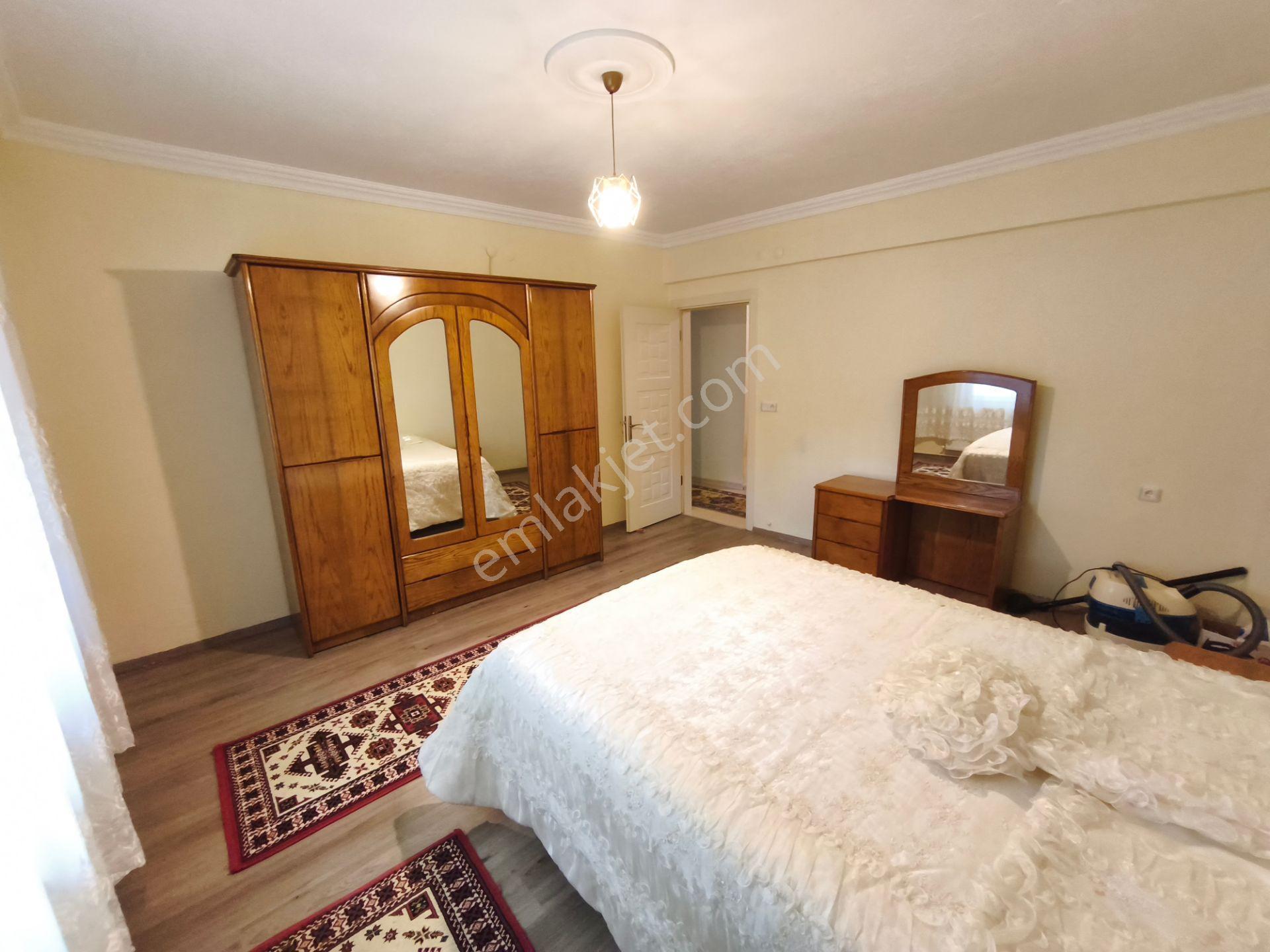 Özevim Emlaktan Sarnıç Meydan Yakını Eşyalı Kiralık 3+1 Daire - Görsel 14