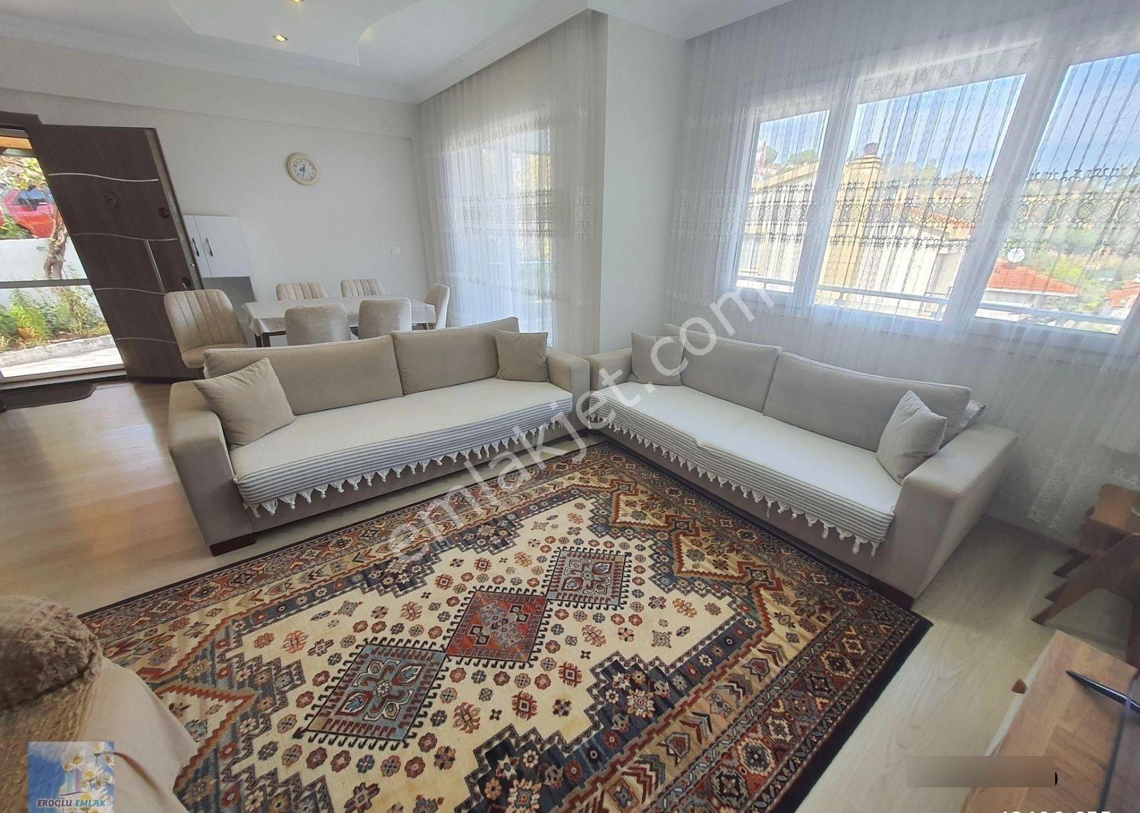 Yeni Foça Da Ful Deniz Manzaralı Eşyalı Mustakil Sezonluk Kiralık Villa - Görsel 17
