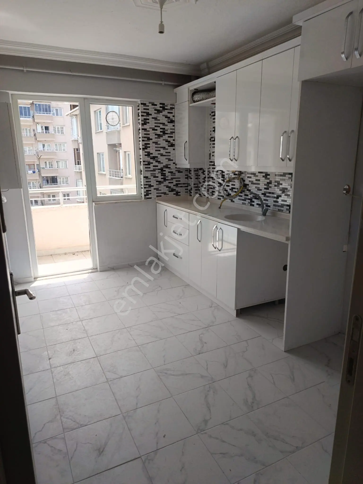 A.y.s.gayrimenkul Dan Satılık Daire 2+1