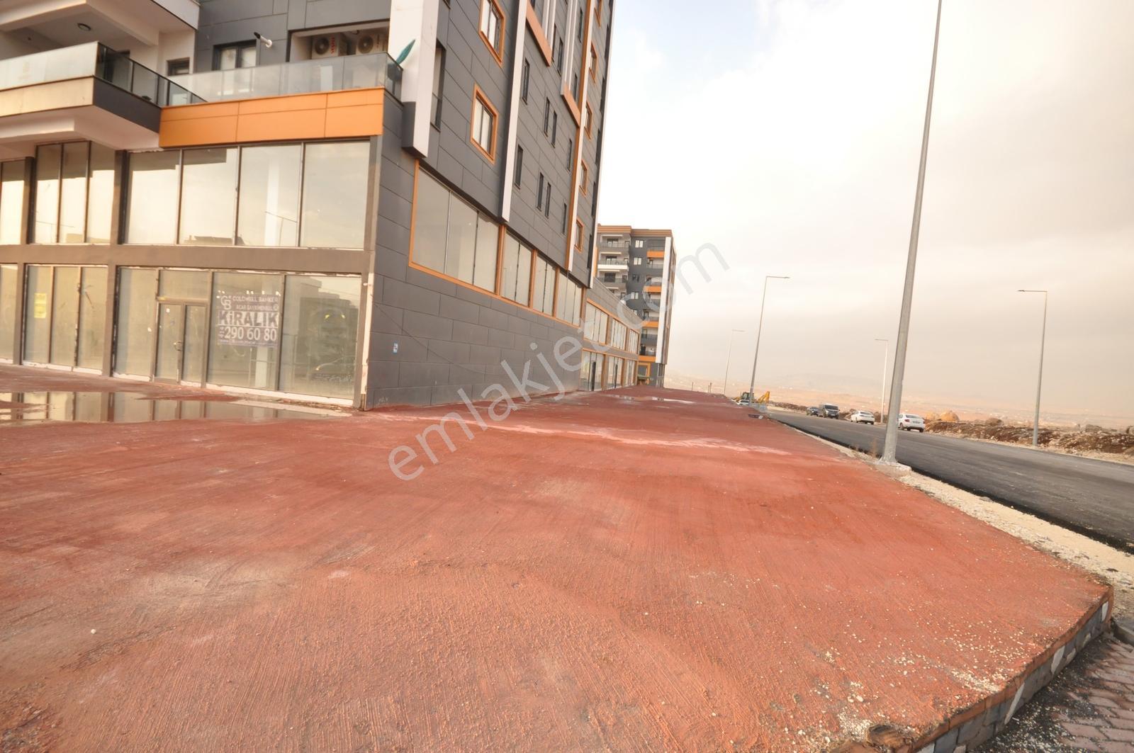 Cb Acar'dan Kapalı+açık Alanlı Çift Cephe Köşebaşı 400m² Dükkan - Görsel 13