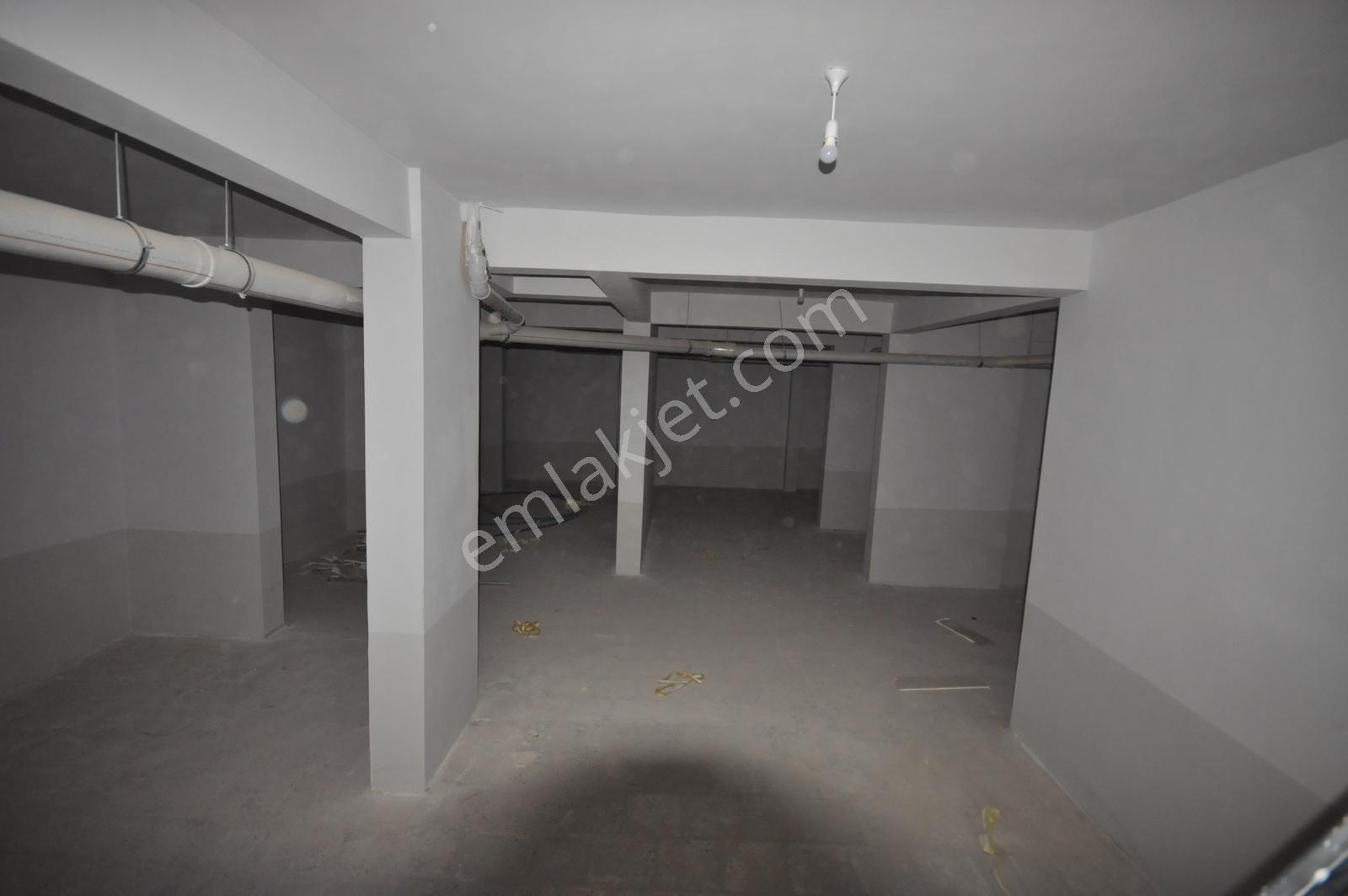 Cb Acar'dan Kapalı+açık Alanlı Çift Cephe Köşebaşı 400m² Dükkan - Görsel 8