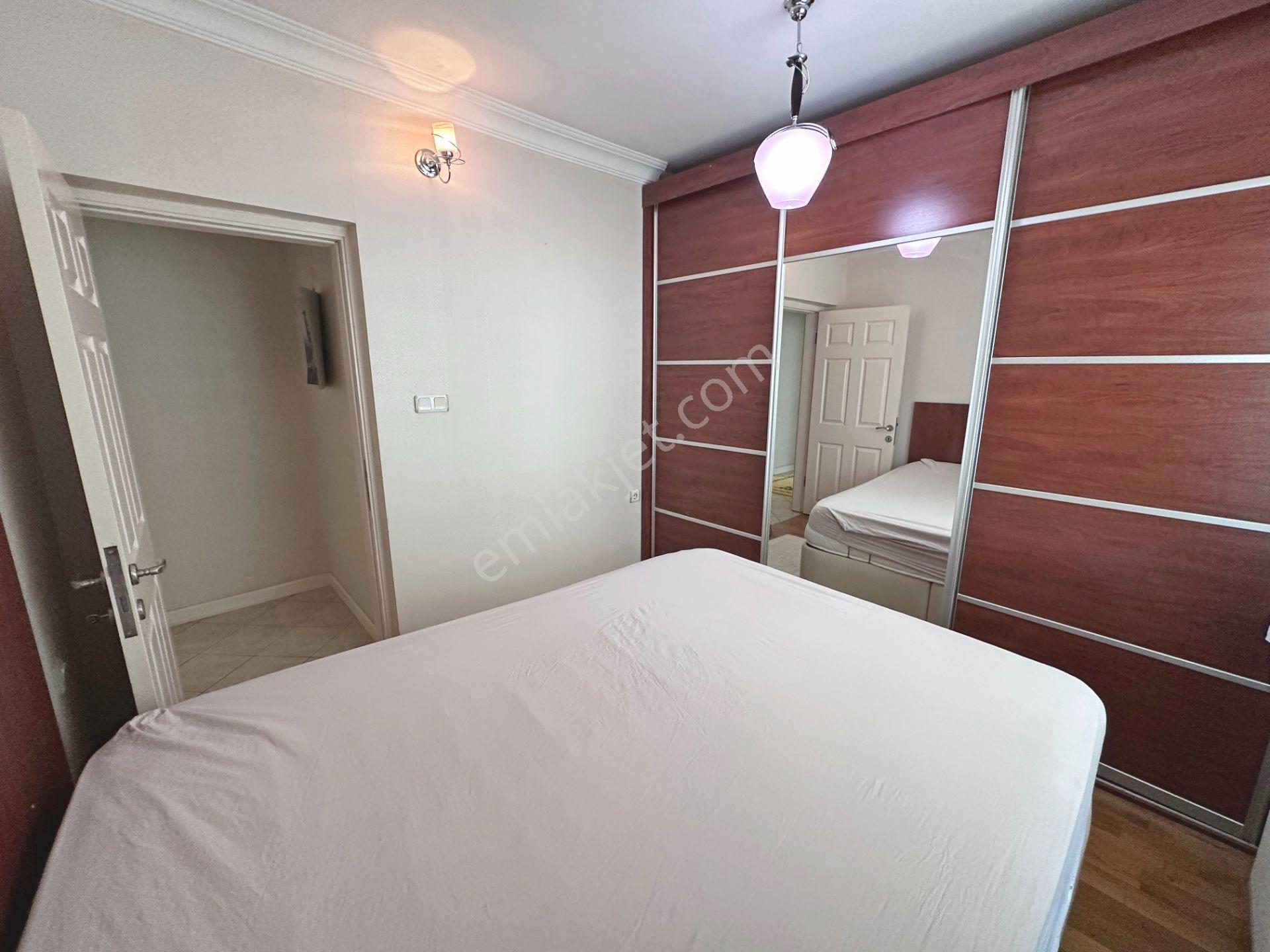 Abidinpaşa Mahallesi Katta Ön Cephede Full Eşyalı 3+1 Kiralık Daire - Görsel 19
