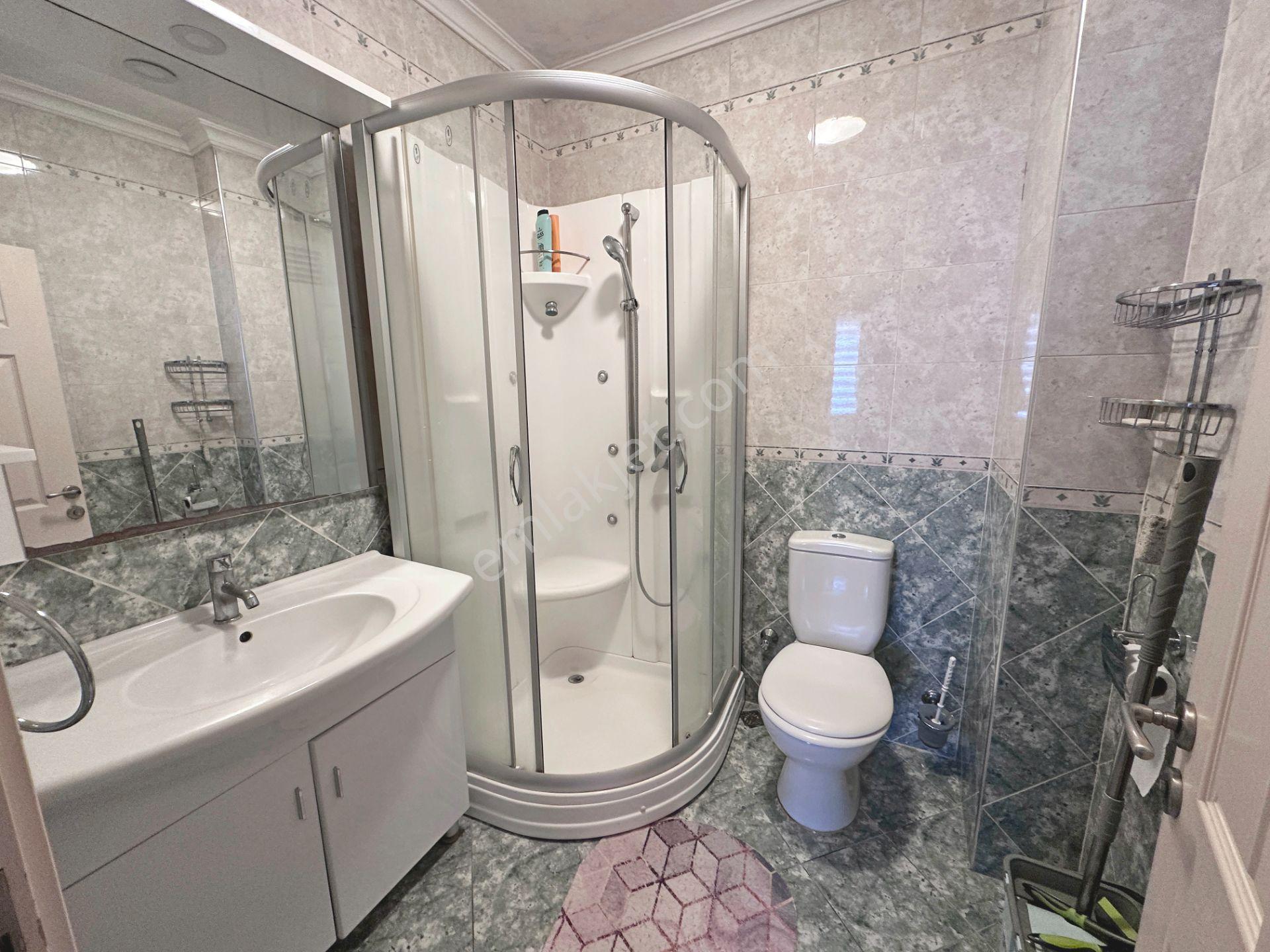 Abidinpaşa Mahallesi Katta Ön Cephede Full Eşyalı 3+1 Kiralık Daire - Görsel 17