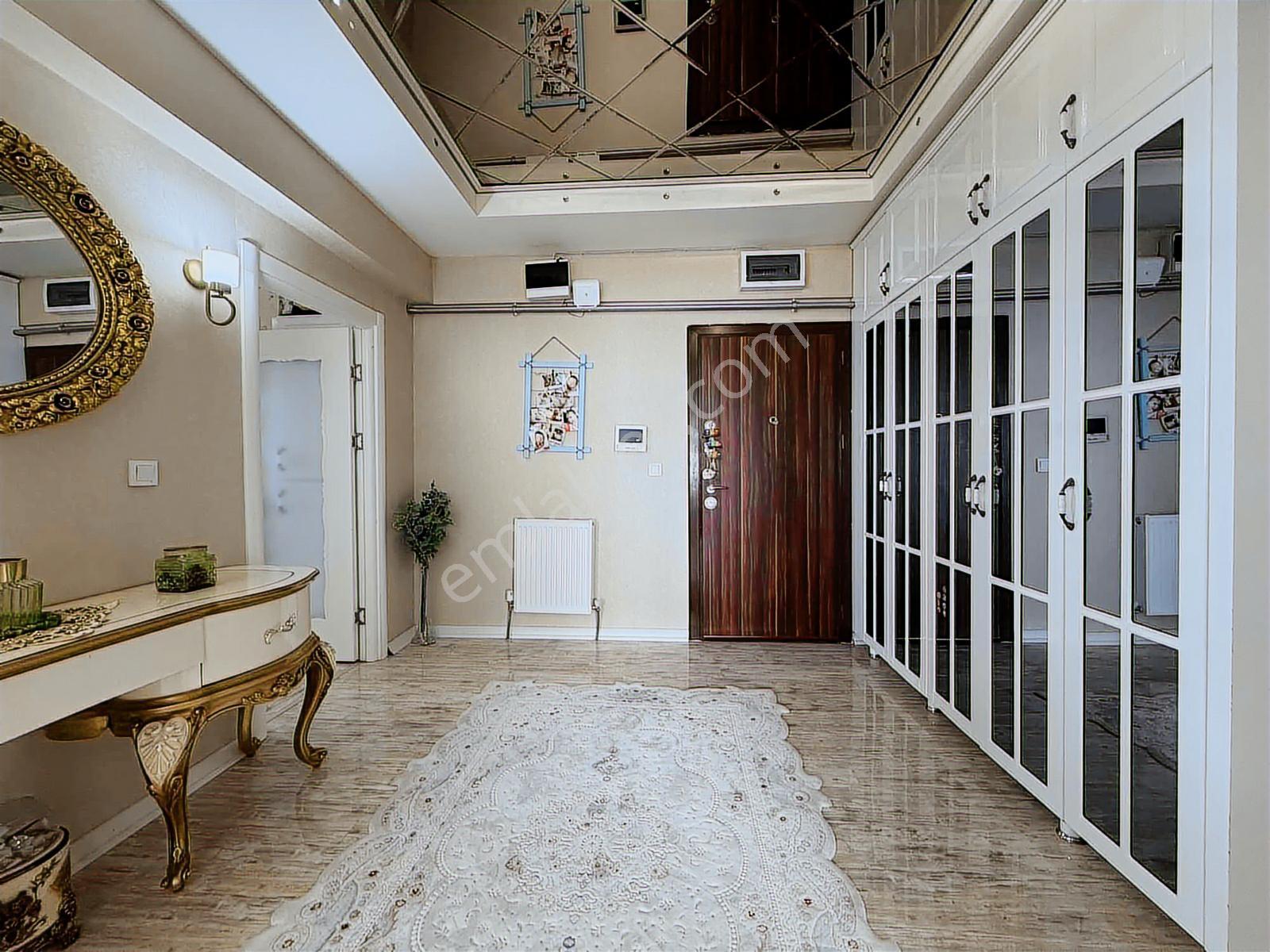 Sivas Ozan Emlak'tan Metropol Sultan City'de Lüks 5,5+1 Daire - Görsel 21