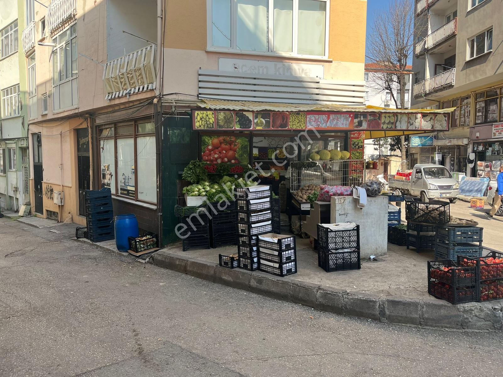 Osmangazi Çarşamba Meydan Da Üç Cepheli Satılık Kiracılı Dükkan - Görsel 5