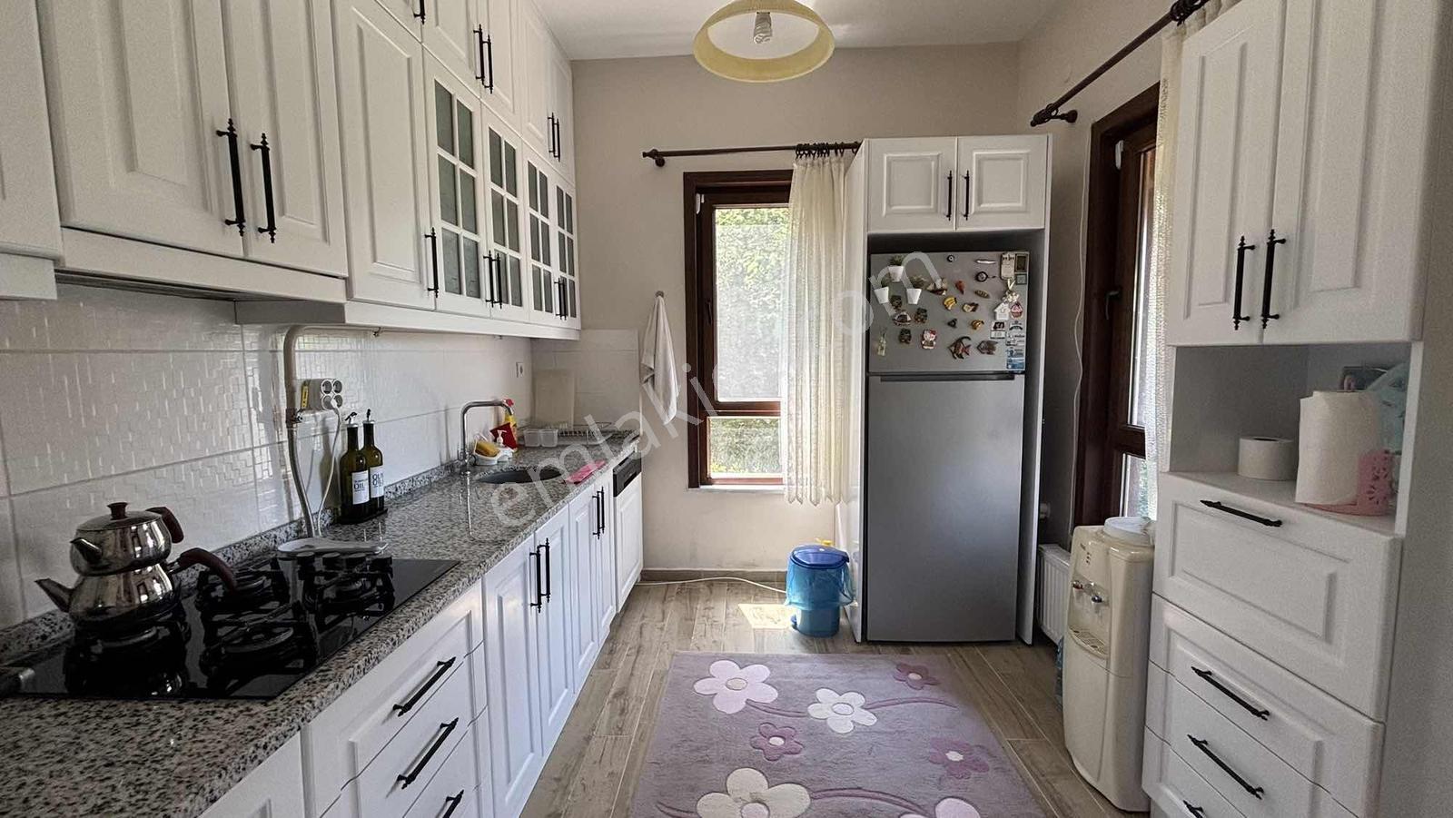 Kandıra' Da Eşyalı Oturuma Hazır Satılık 5+1 Villa - Görsel 6