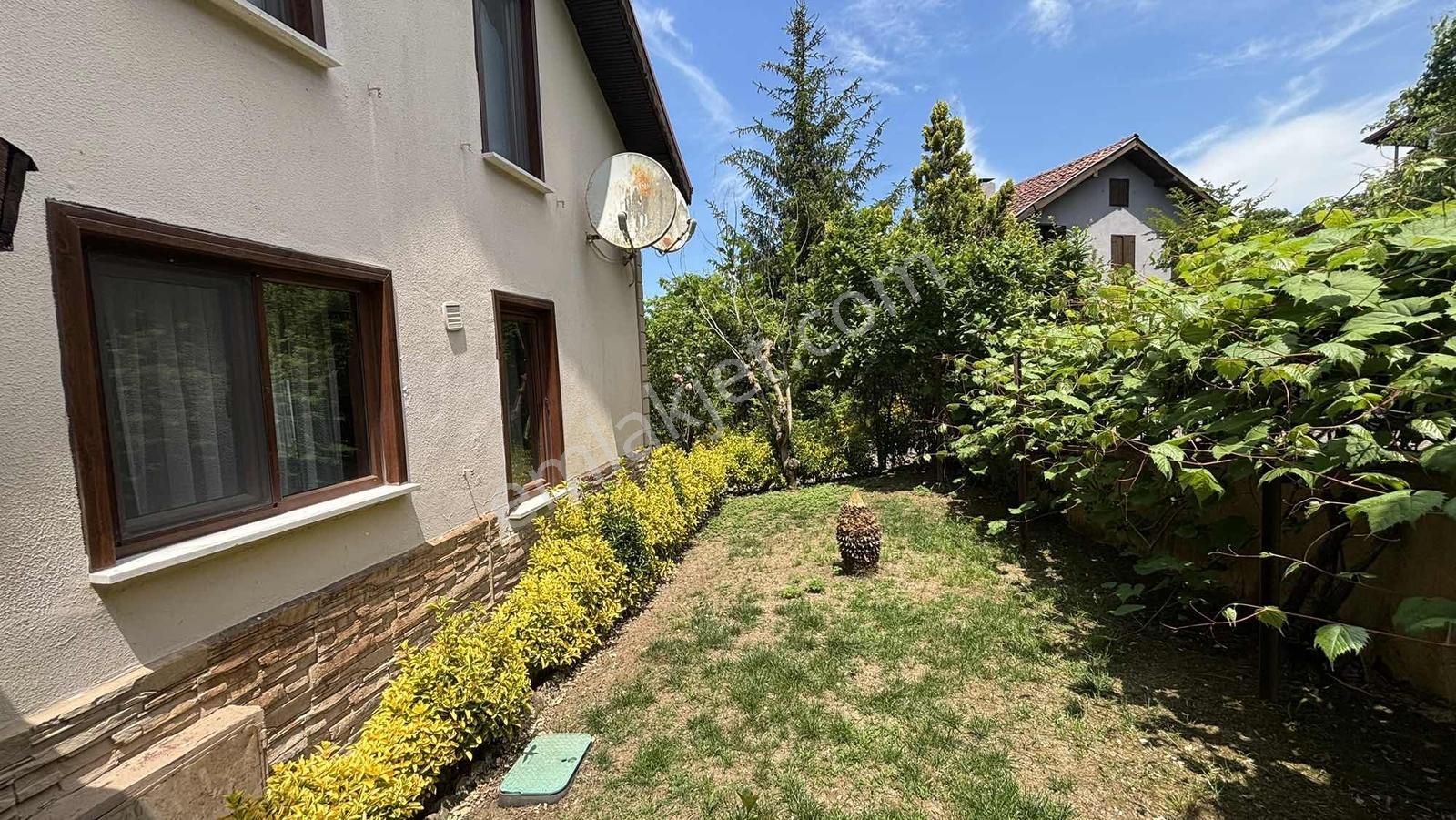 Kandıra' Da Eşyalı Oturuma Hazır Satılık 5+1 Villa - Görsel 4