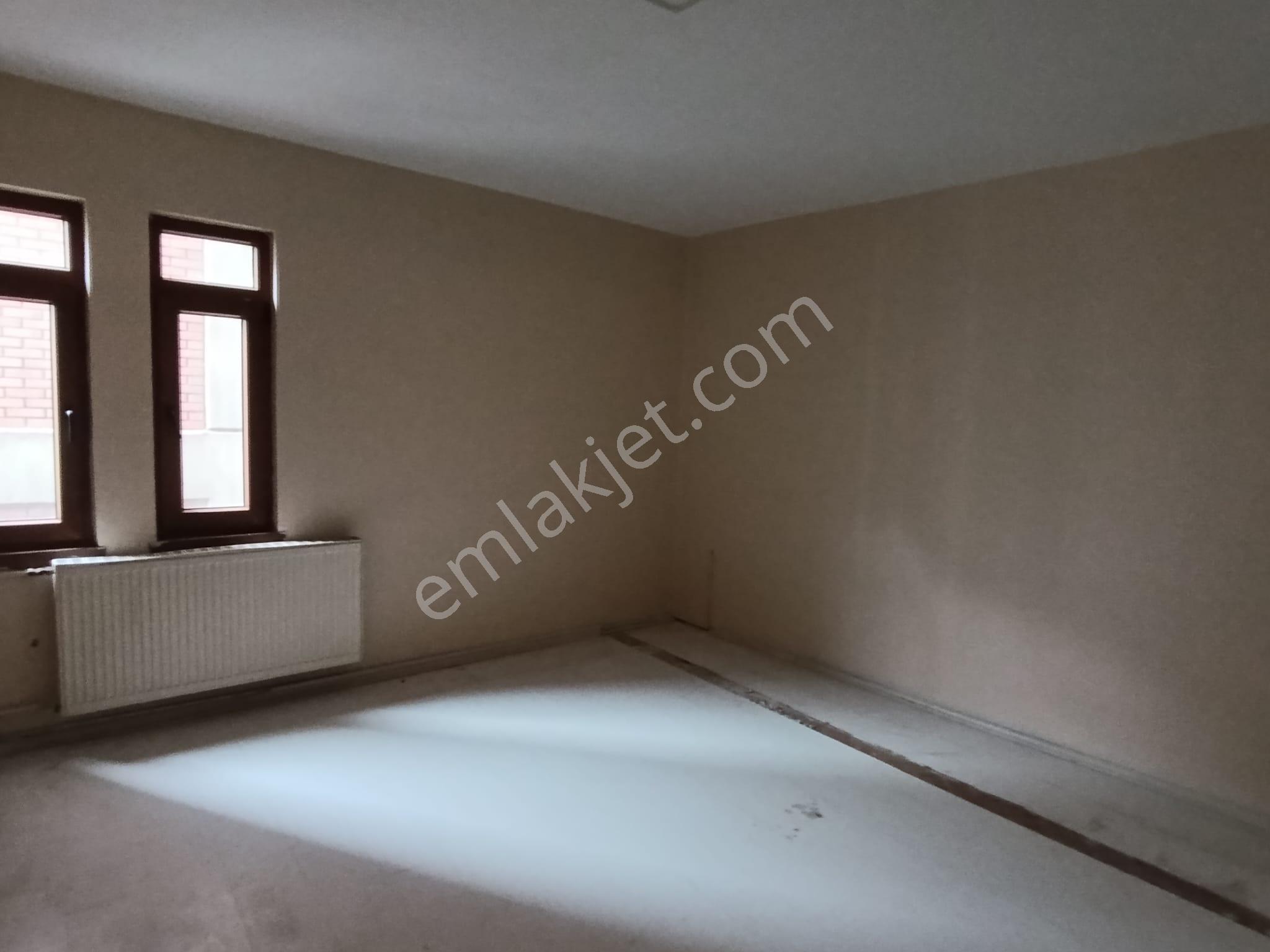 İzmit Merkezde Asansörlü 5+1 İşyeri - Görsel 25