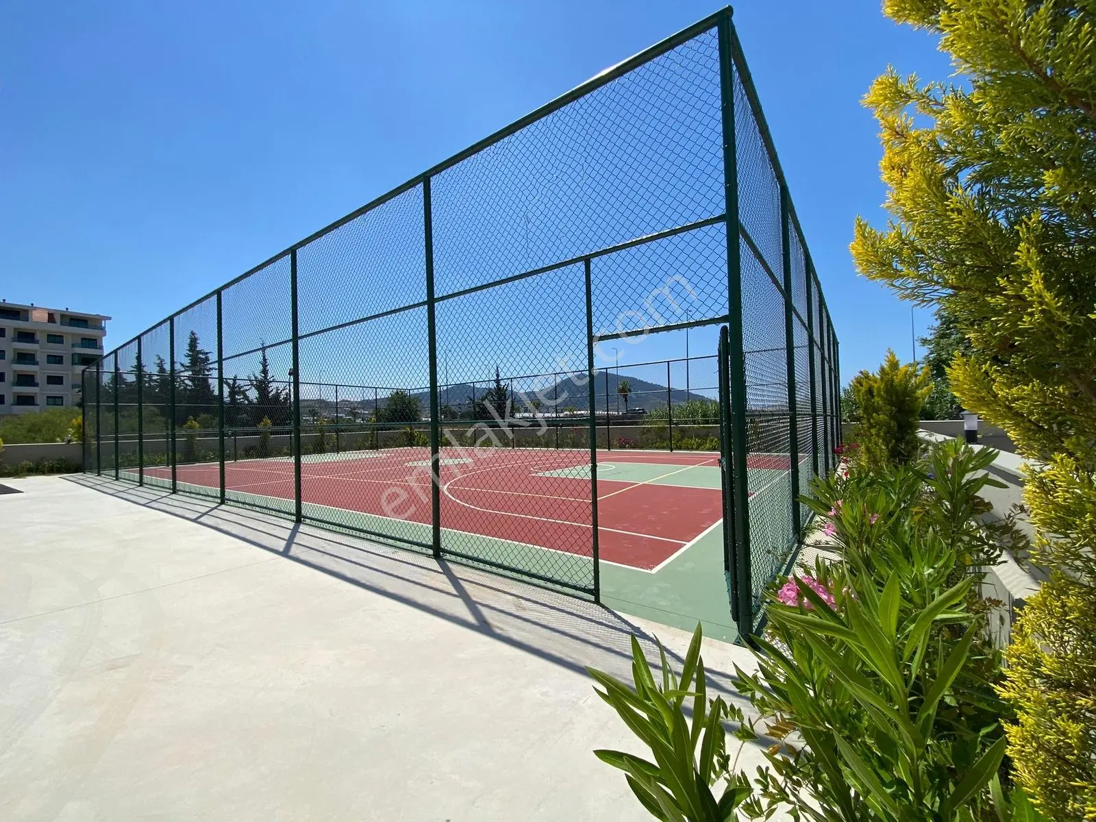 Botanik Garden Sitesi'nde Havuz Ve Tropik Park Manzaralı 1+1 - Görsel 7