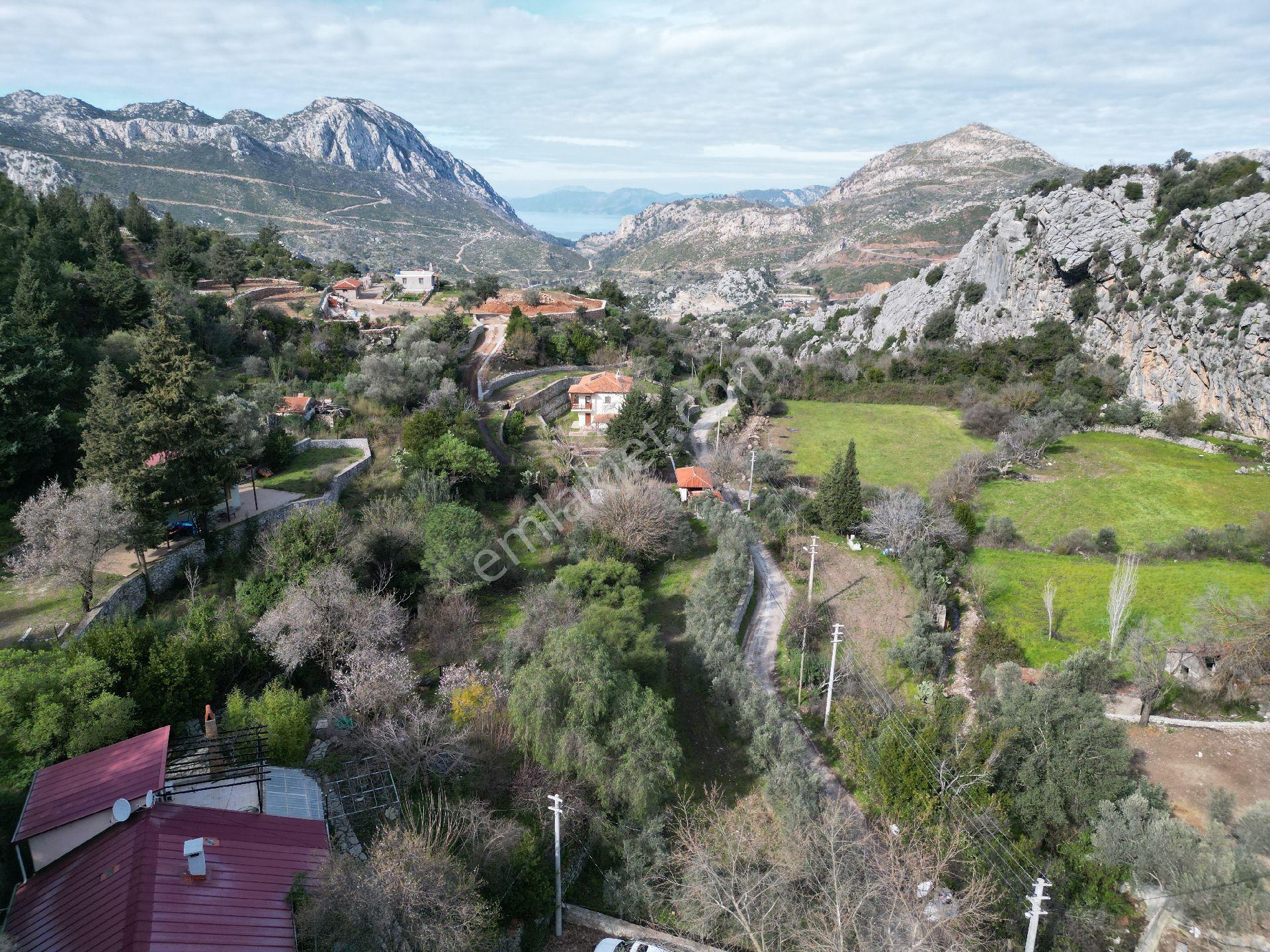 Joker: Marmaris Bayır İçinde Yapı Olan Avantajlı Tarla - Görsel 21