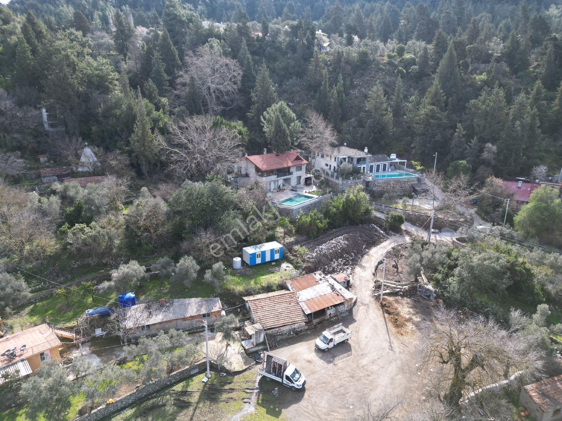 Joker: Marmaris Bayır İçinde Yapı Olan Avantajlı Tarla - Görsel 11