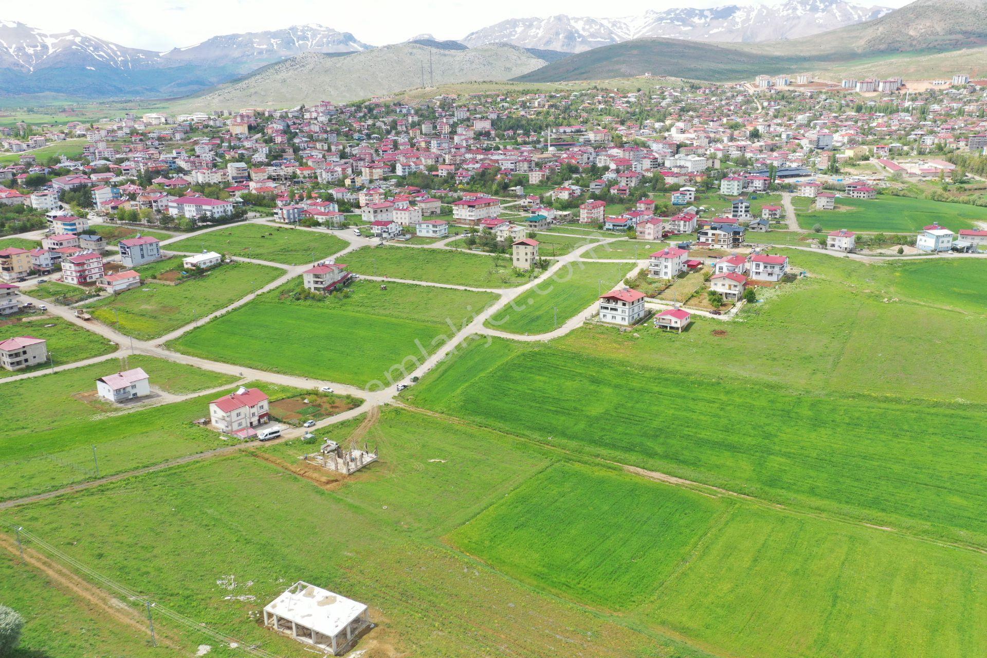 Tufanbeyli İstiklal Mahallesinde Tüm Altyapıları Olan Merkezi Konumda Arsa - Görsel 5