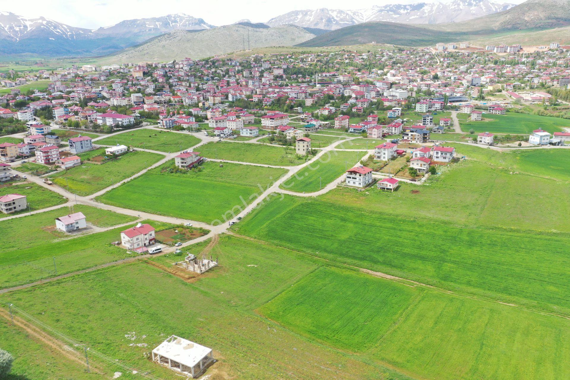 Tufanbeyli İstiklal Mahallesinde Tüm Altyapıları Olan Merkezi Konumda Arsa - Görsel 4