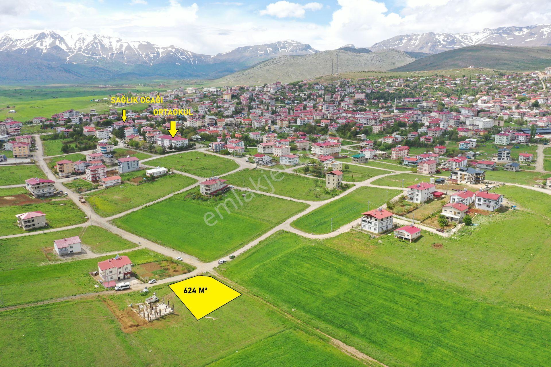 Tufanbeyli İstiklal Mahallesinde Tüm Altyapıları Olan Merkezi Konumda Arsa - Görsel 2