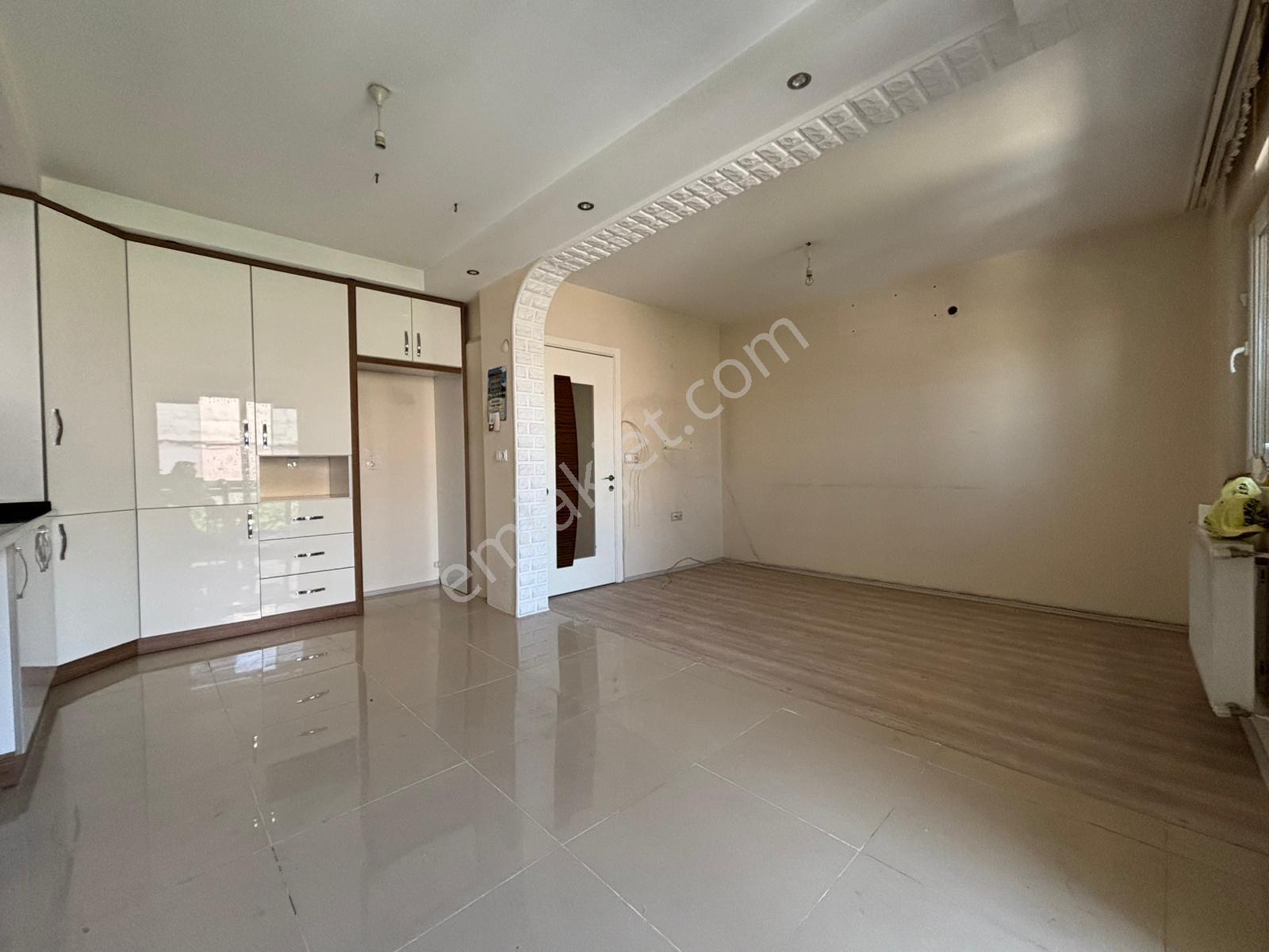 Demirler'den Akkonak'da Cam Balkonlu 2.5+1 Kiralık Daire - Görsel 6