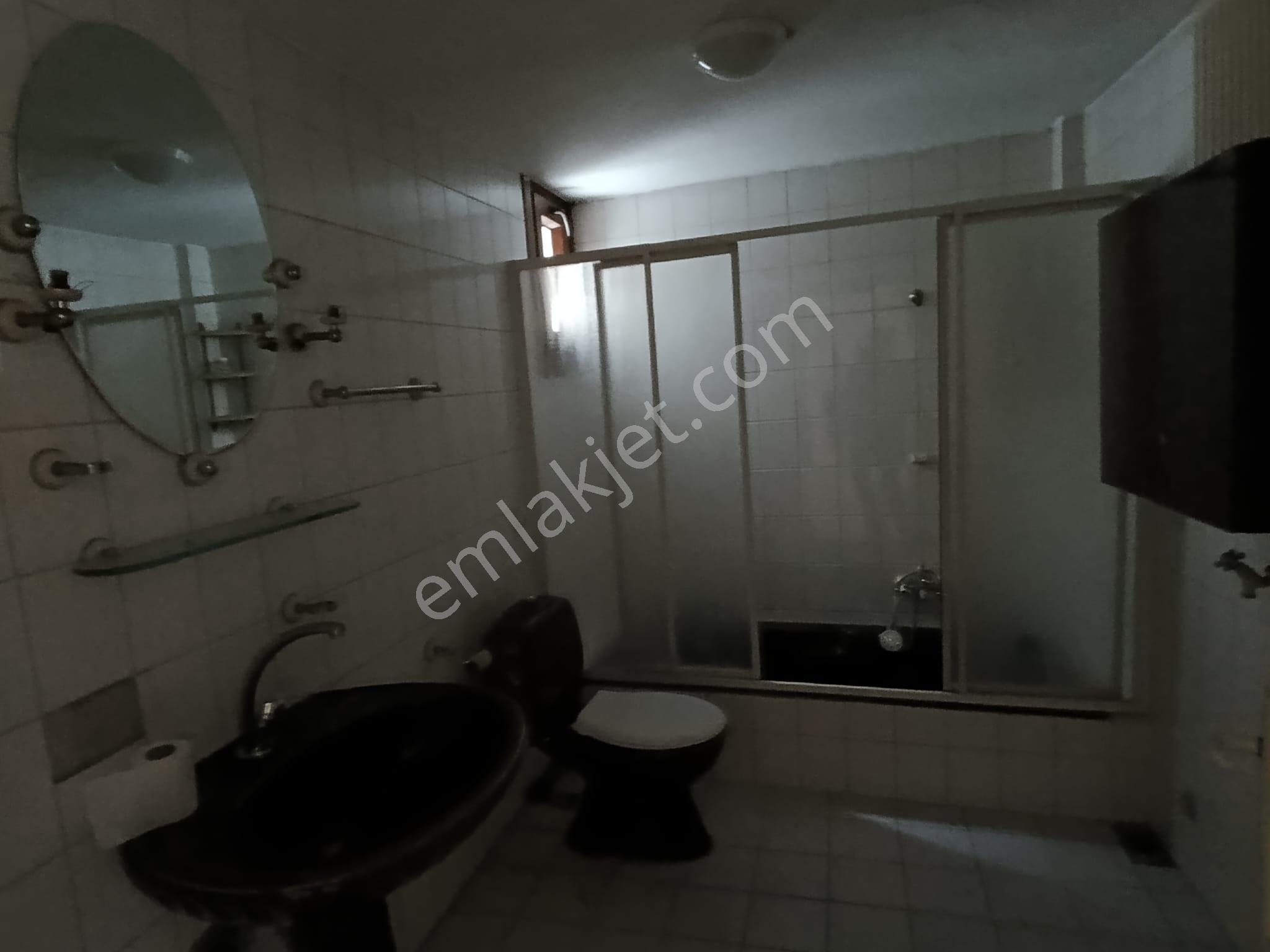 İzmit Merkezde Kiralık Asansörlü 5+1 İşyeri - Görsel 30