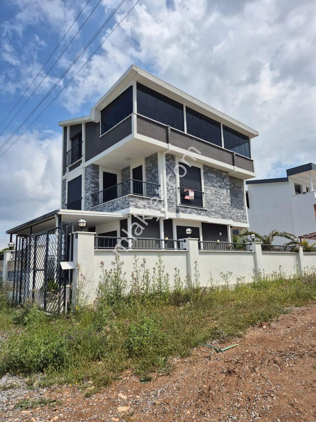 Çağlak İnşaattan Doğa Ve Deniz Manzaralı Merkezde 4+1 Lüx Villa - Görsel 28