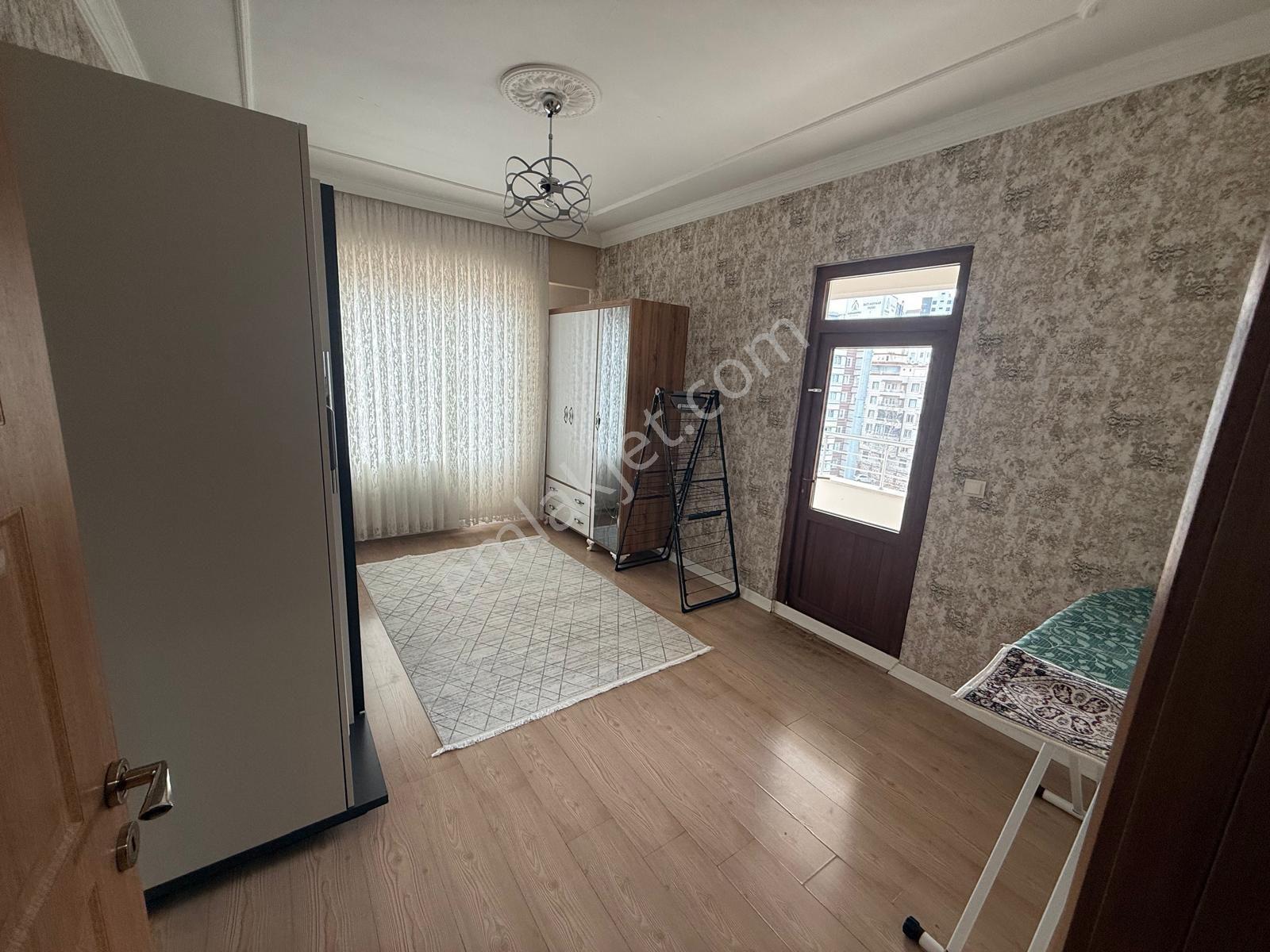 Balık Ayağı Caddesine Sıfır Uygun 5 Odalı - Görsel 12