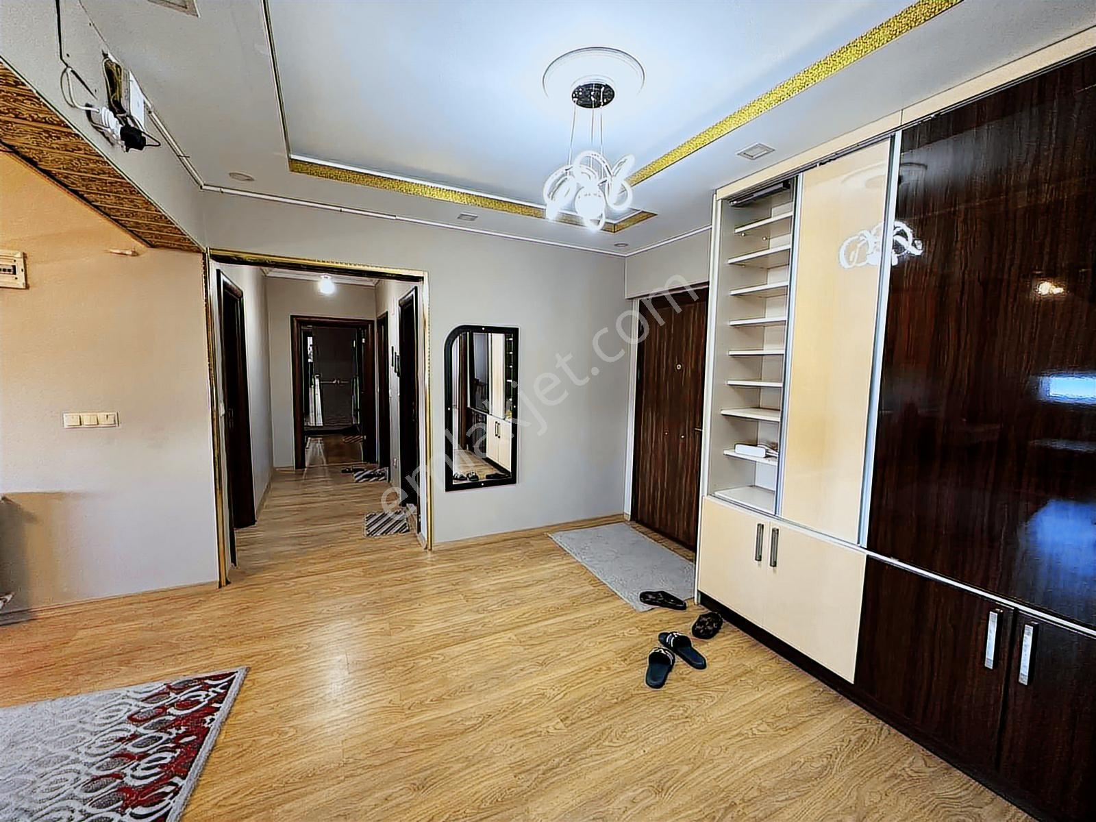 Yomra Tuğra Sitesi 5+1 Satılık Dubleks Daire - Görsel 15