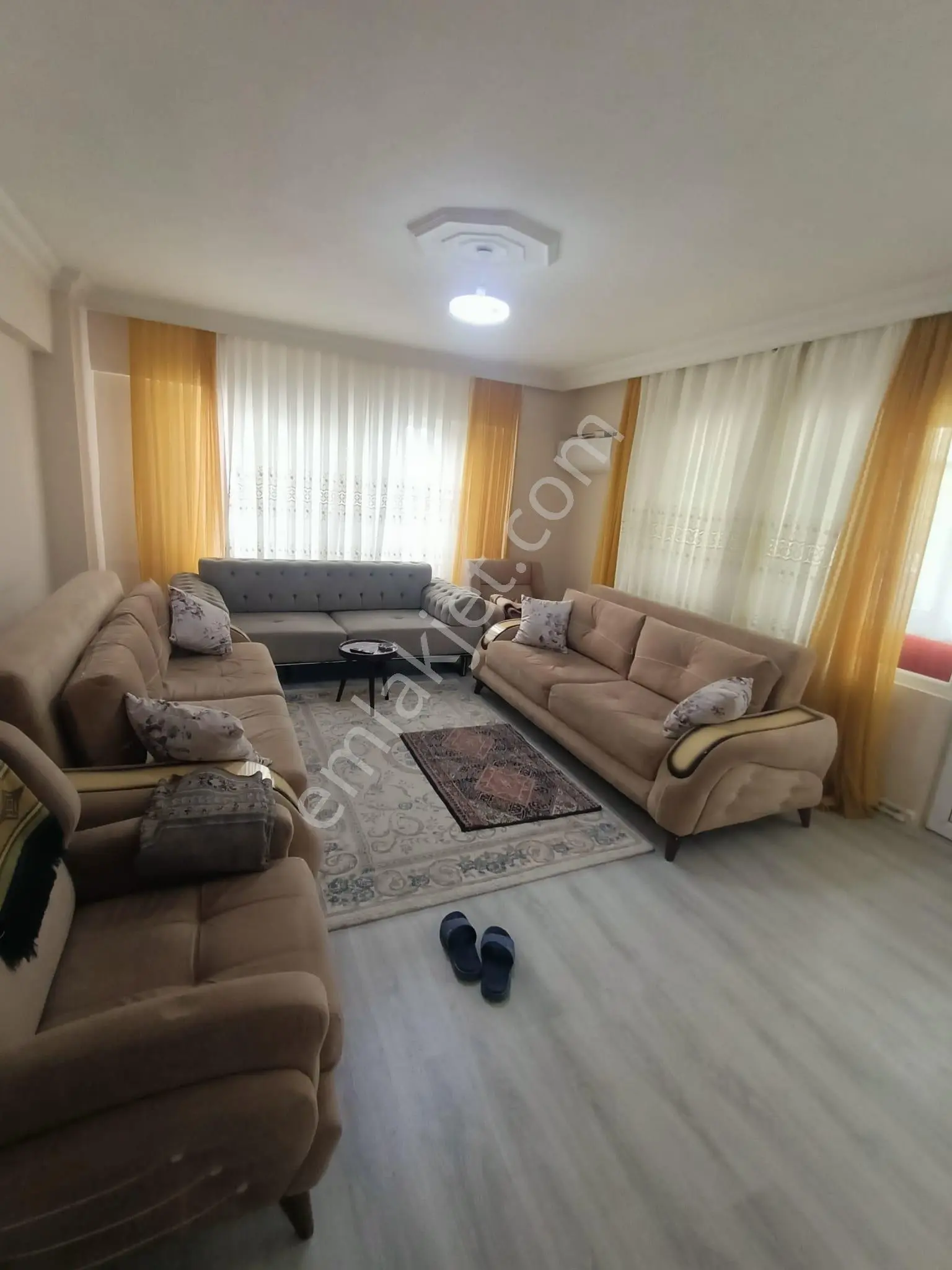 Yasemin Emlaktan Çınarcık Taşliman Mah. Asansörlü 2 Kat Eşyalı Masrafsiz 2+1 Daire - Görsel 2