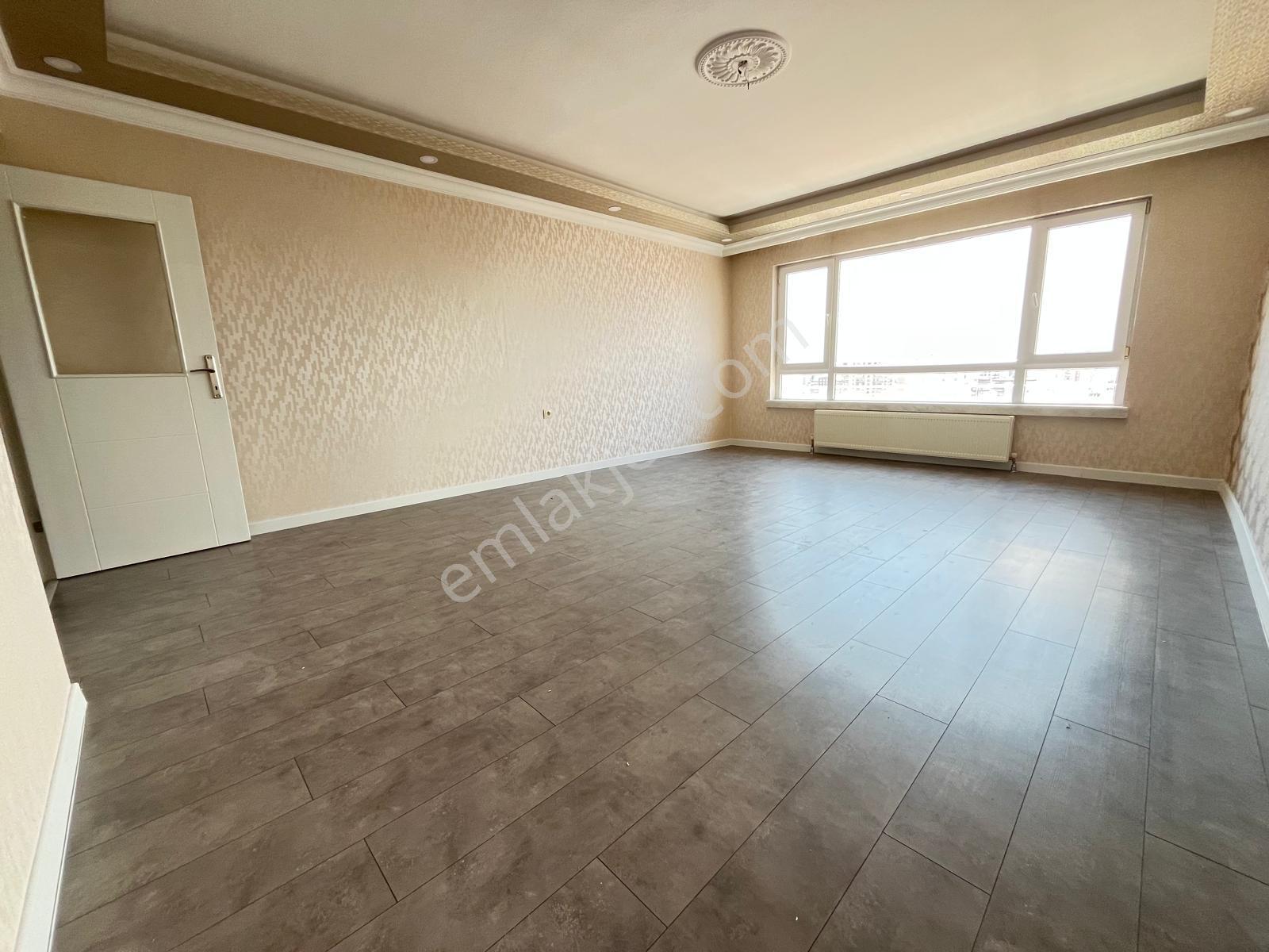 Turan'dan Ankara Manzaralı & Full Yapılı Site İçerisinde 7+1 Dubleks Daire - Görsel 10