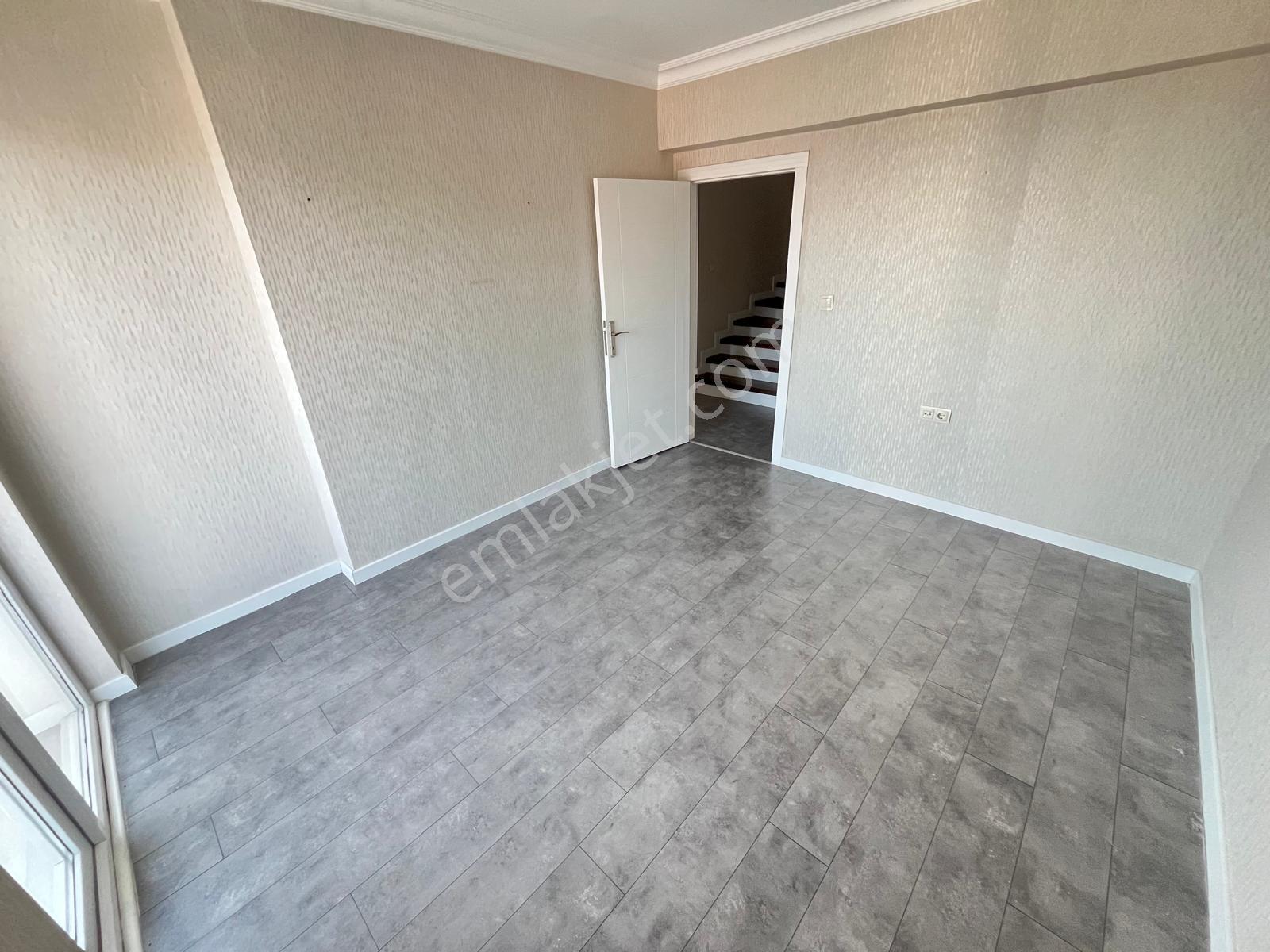 Turan'dan Ankara Manzaralı & Full Yapılı Site İçerisinde 7+1 Dubleks Daire - Görsel 14