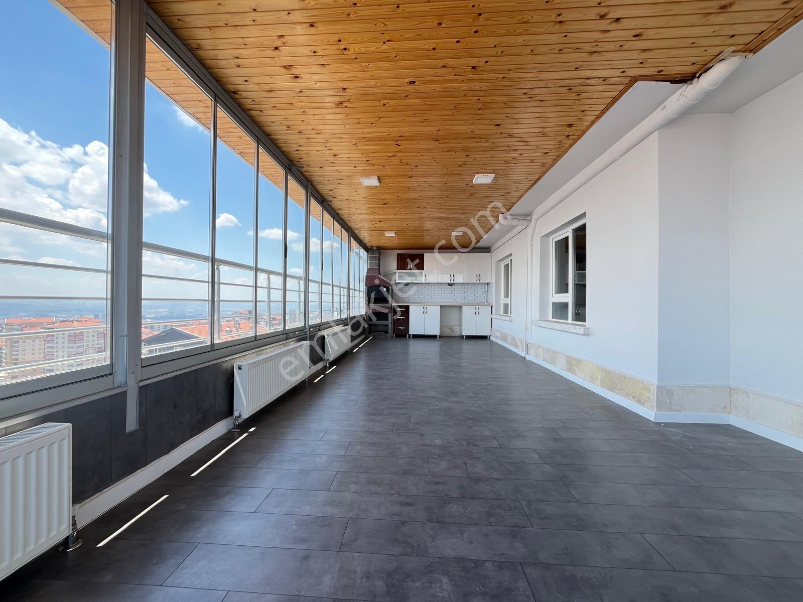 Turan'dan Ankara Manzaralı & Full Yapılı Site İçerisinde 7+1 Dubleks Daire - Görsel 34