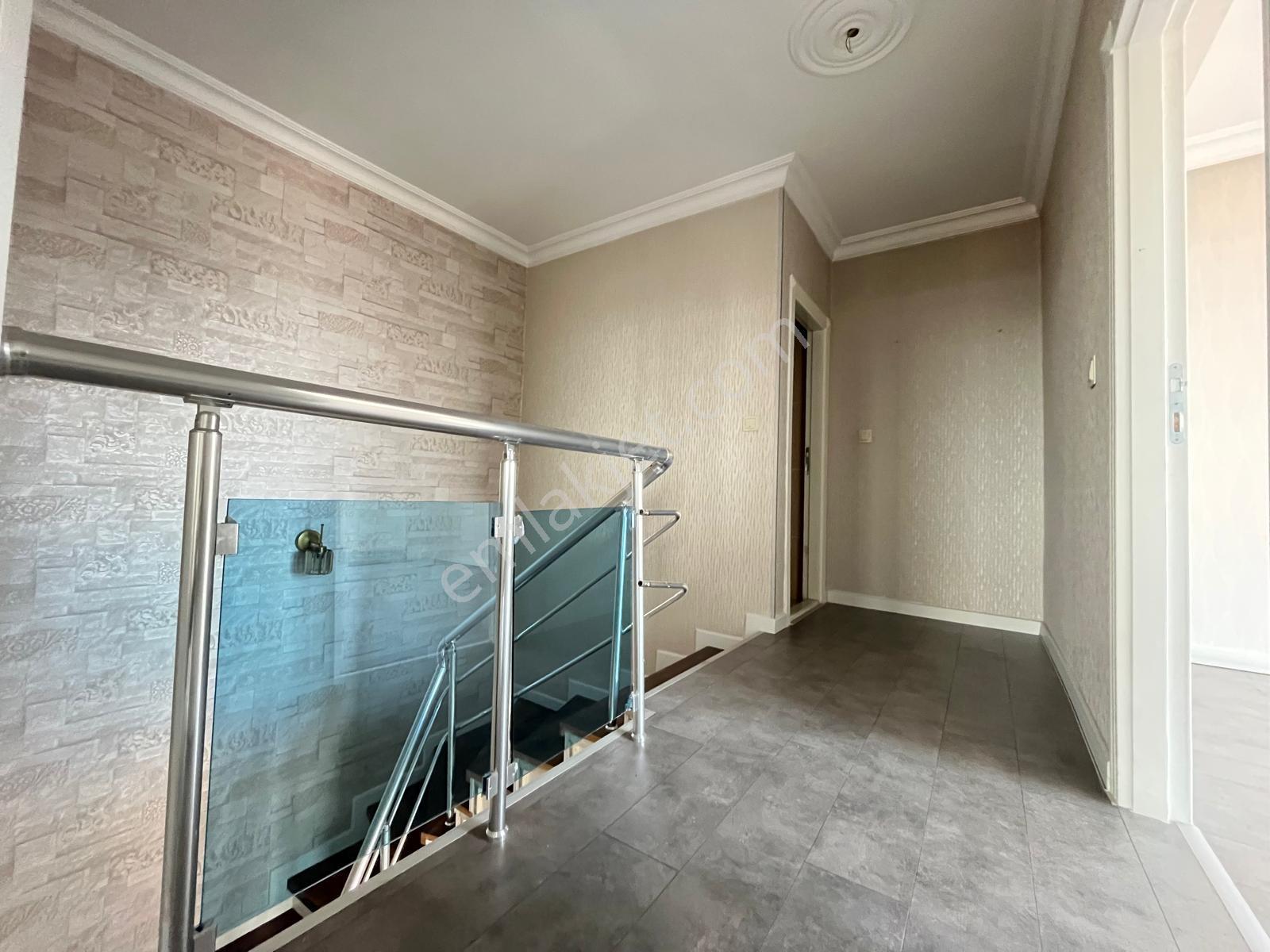 Turan'dan Ankara Manzaralı & Full Yapılı Site İçerisinde 7+1 Dubleks Daire - Görsel 32
