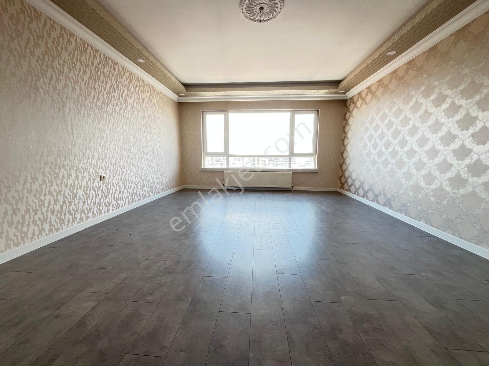 Turan'dan Ankara Manzaralı & Full Yapılı Site İçerisinde 7+1 Dubleks Daire - Görsel 9