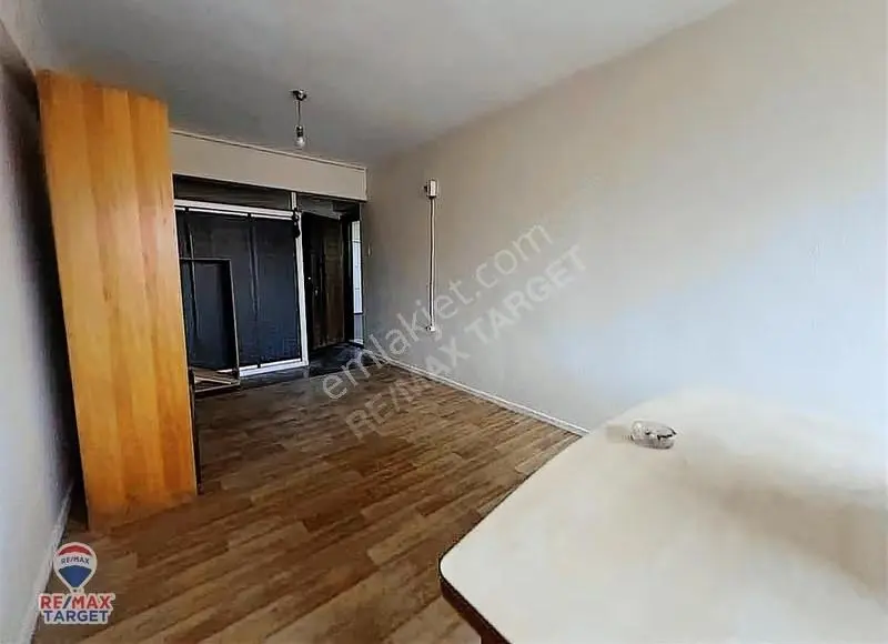 Karşıyaka Çarşıda Satılık Ofis Fırsatı - Görsel 4