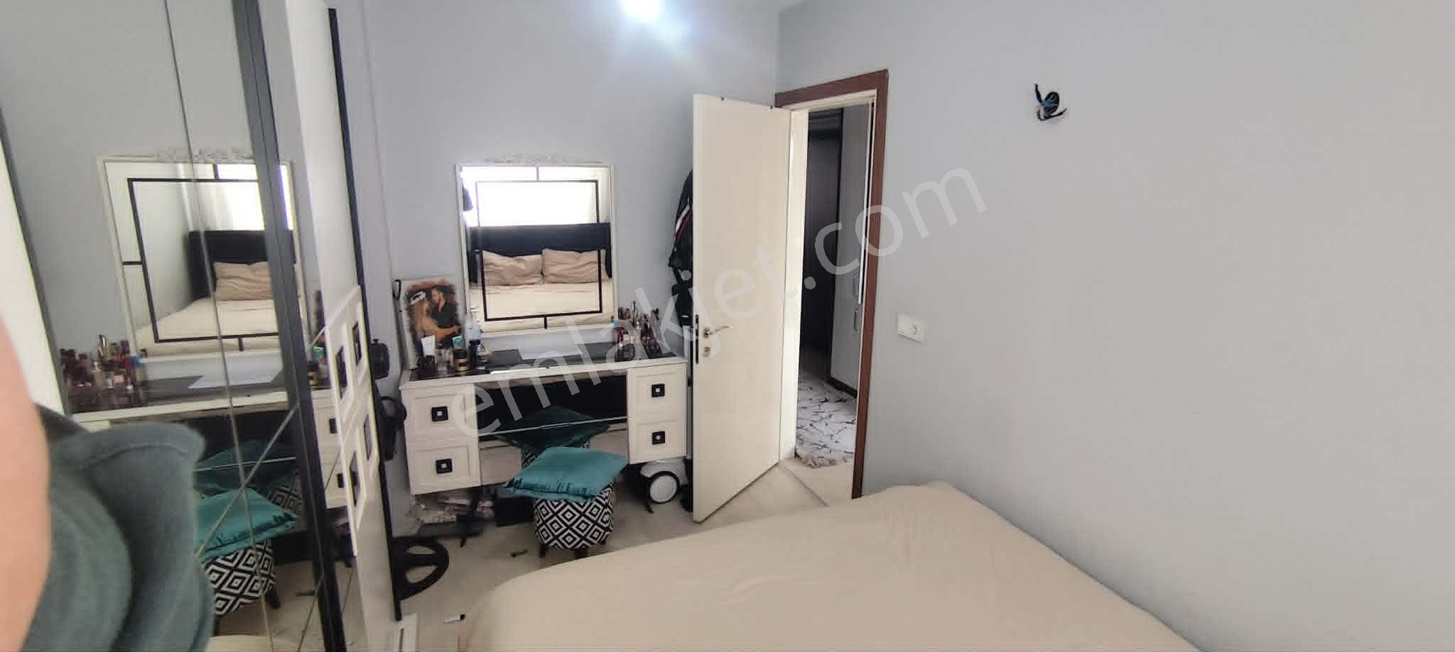 Gazioğlu Mahallesinde Ara Kat Asansörlü Yerden Isıtmalı Gergi Tavanlı 2+1/90 M2 Daire 3.145.000 Tl - Görsel 8
