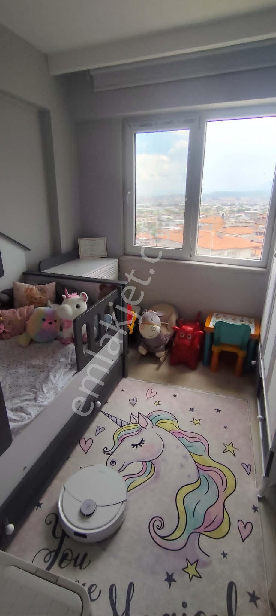 Gazioğlu Mahallesinde Ara Kat Asansörlü Yerden Isıtmalı Gergi Tavanlı 2+1/90 M2 Daire 3.145.000 Tl - Görsel 11