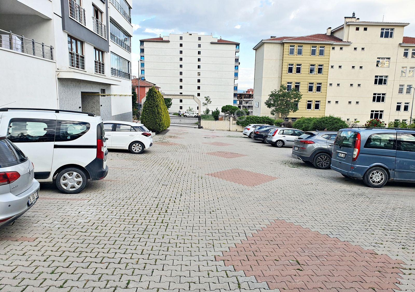 Yeşilevlerde 4+1 Manzaralı Satılık Daire - Görsel 25