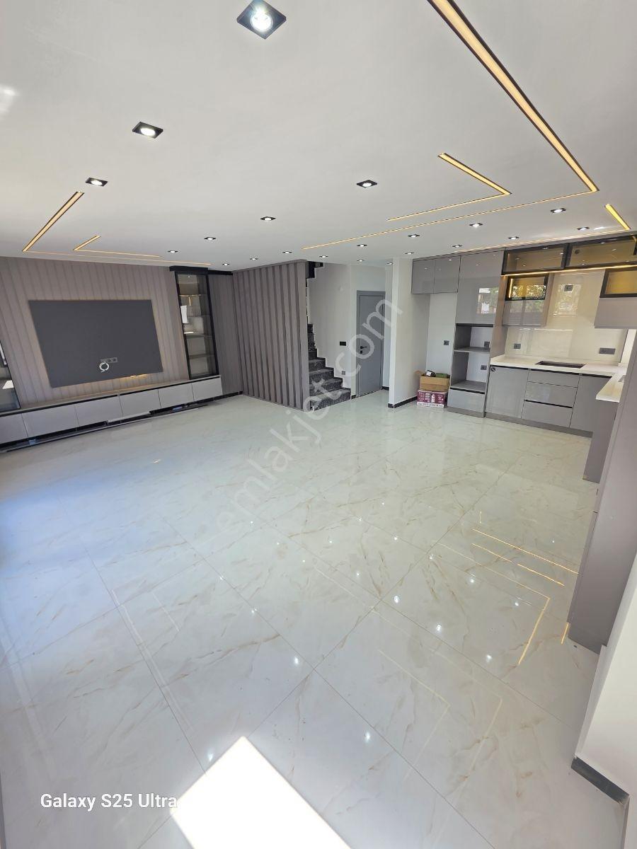 Aydın Didim Hisar Mahallesi'nde Deniz Manzaralı Tripleks Villa - Görsel 7
