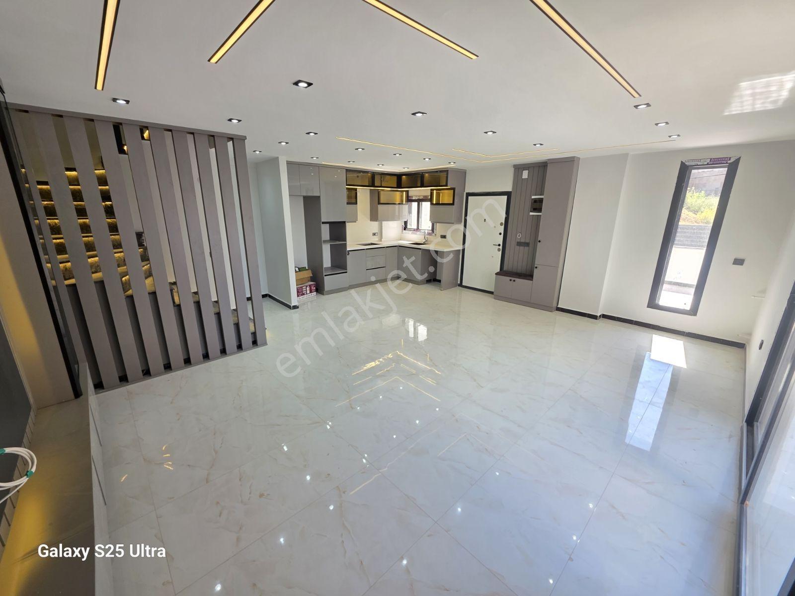 Aydın Didim Hisar Mahallesi'nde Deniz Manzaralı Tripleks Villa - Görsel 17