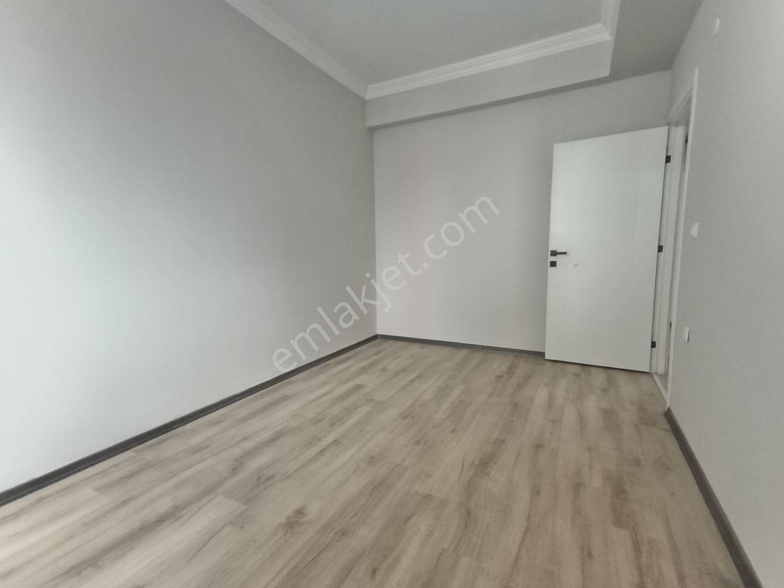Çekmeköy Ekşioğlu Mah. 5+1 Çatı Dubleks 180 M2 - Görsel 20