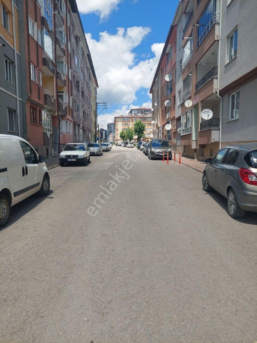 Cafe 346 Yakınında Ebeveyn Banyolu 4+1 Arakat Kiralık Daire - Görsel 13