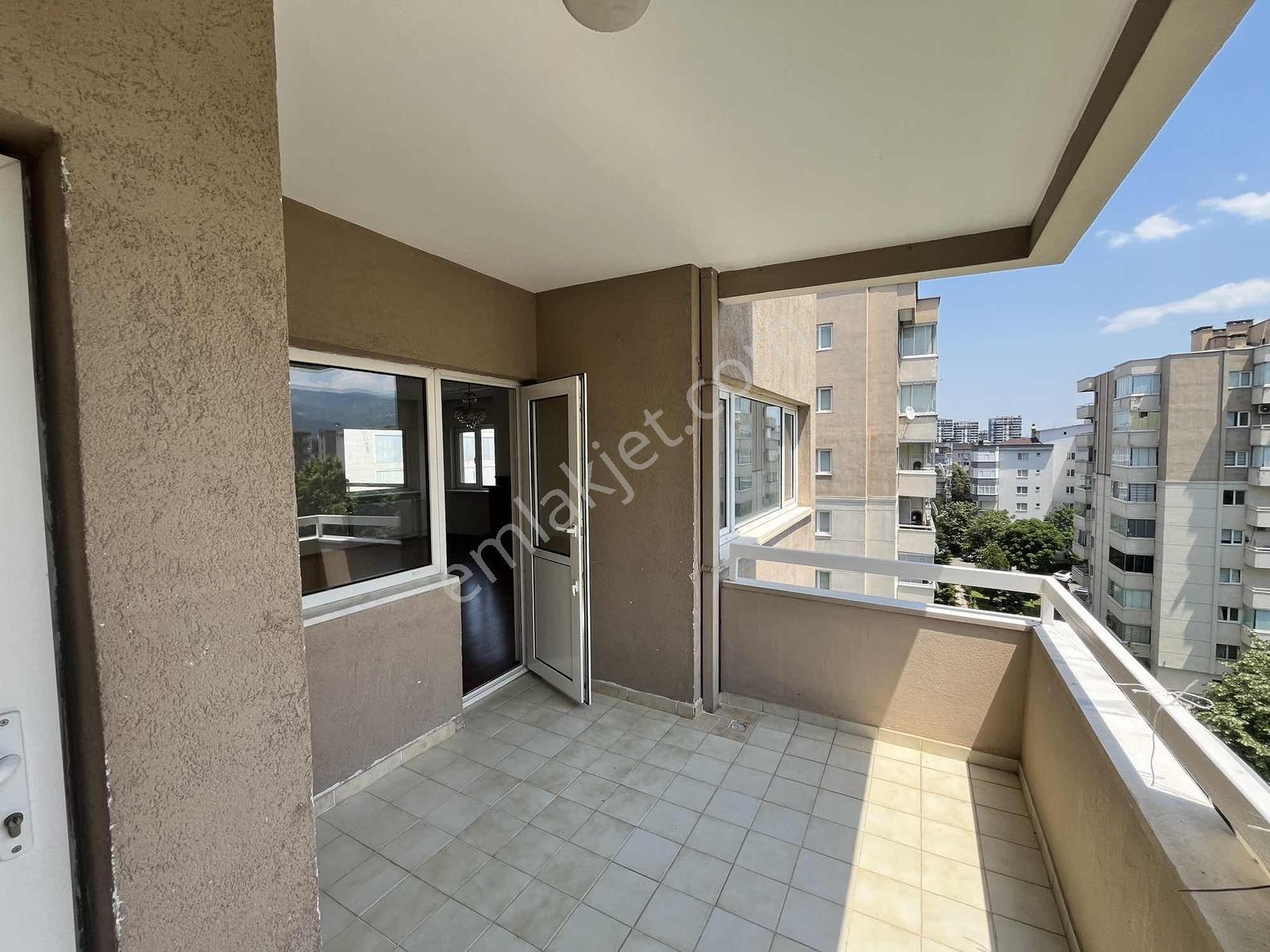 İhsaniye Barbaros Caddesi Özüçler Sitesi Kiralık 3+1 - Görsel 16