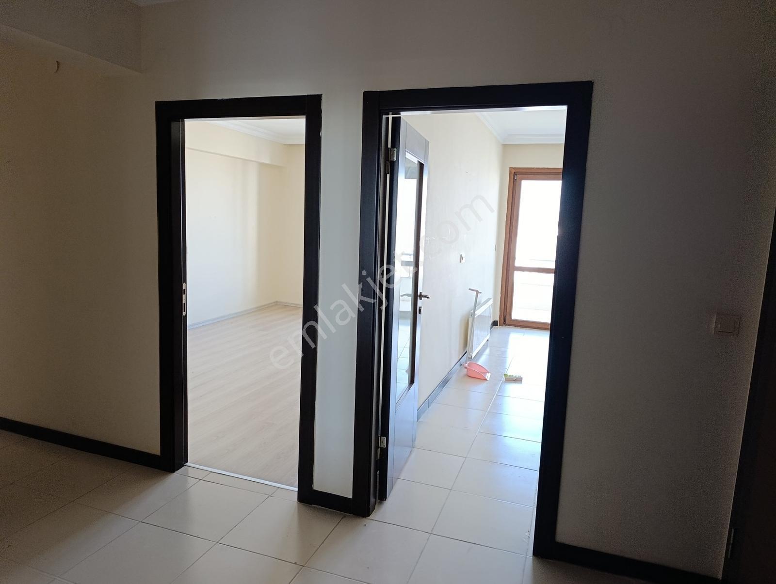 Yeşilbağlıca Sitesi Kiralık 4+1 Daire - Görsel 6