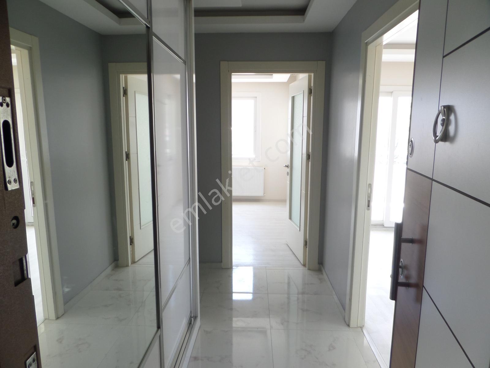 Altıneller Özel Okulu Civ.,3+1,açık Mut.doğalgazlı Kiralık Daire - Görsel 5