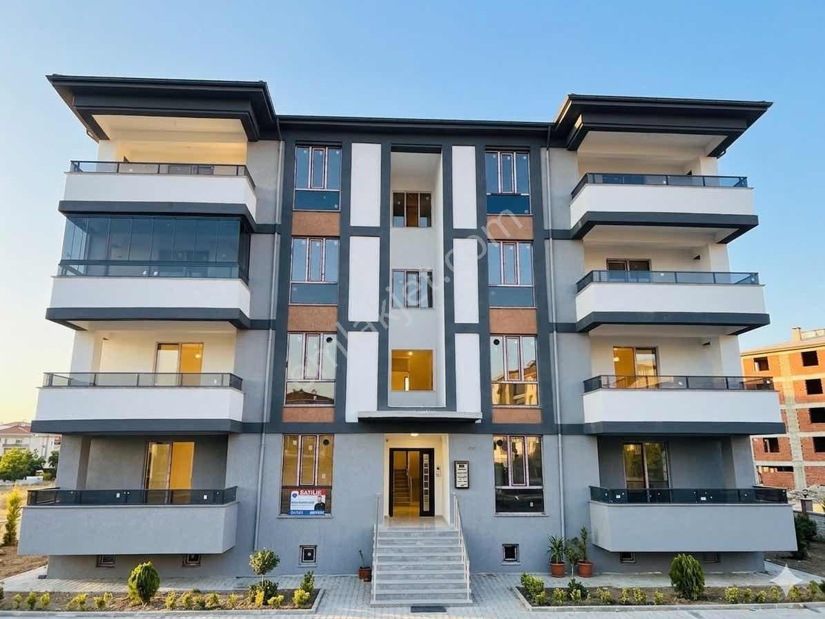 Remax Dem'den Demirkent Mah. Alttan Isıtmalı Ferah Satılık Daire
