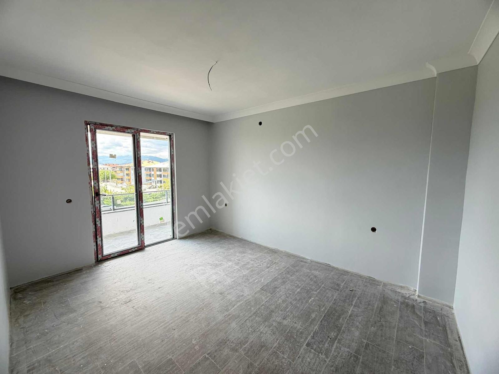 Remax Dem'den Demirkent Mah. Alttan Isıtmalı Ferah Satılık Daire - Görsel 10