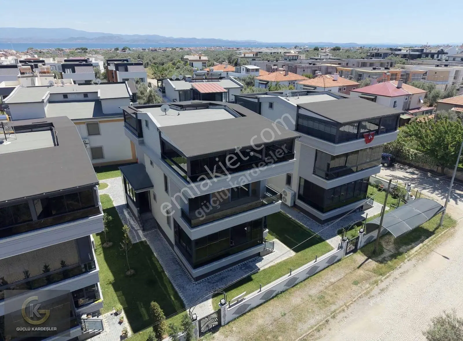 Güçlü Kardeşler Gürede 5+1 Müstakil Giriş Katta Odalı Villa - Görsel 4