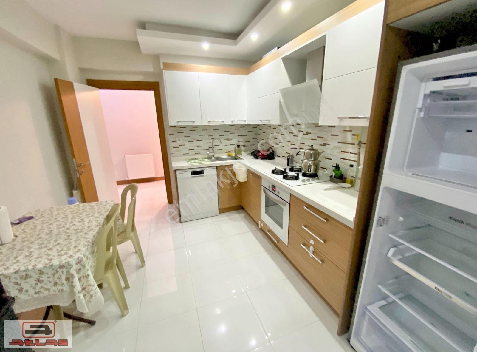 Atlas Emlak Lüks Eşyalı Kiralık Abonelikleri Açık Yüzme Havuzlu - Görsel 3